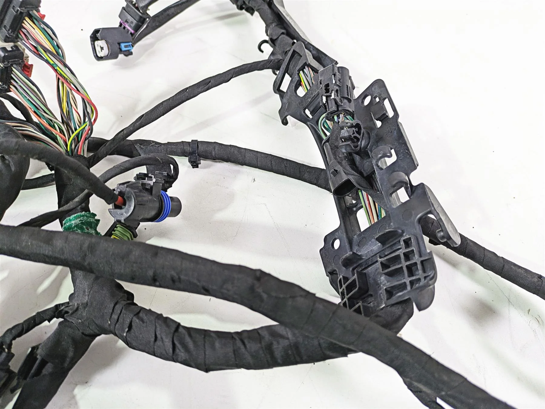 2018 Harley FXBR Softail Breakout Main Complete Wiring Harness - No Cut 69201492 - Image 10
