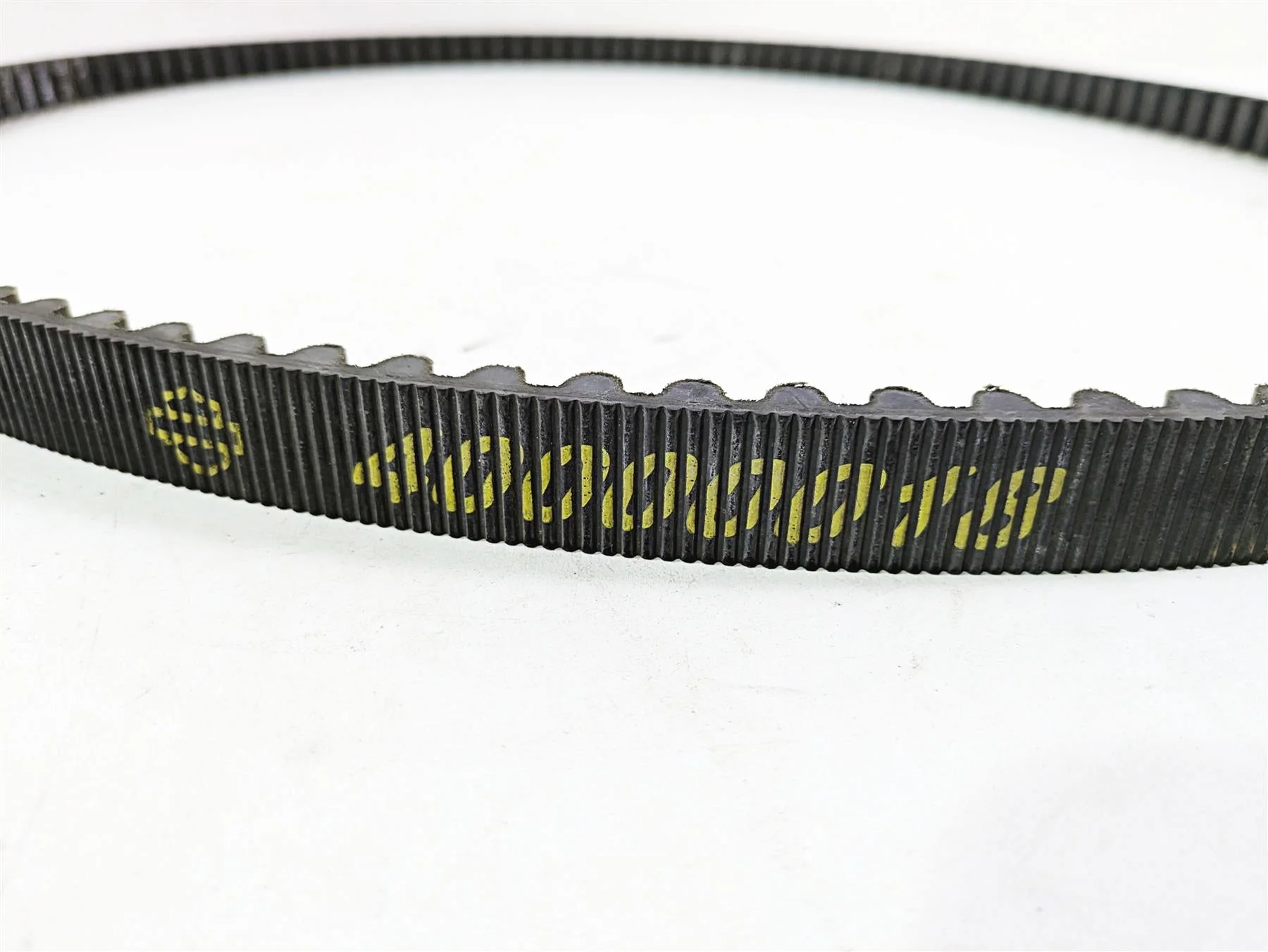 2018 Harley FXBR Softail Breakout Main Drive Belt 134T 24Mm 40000018 - Image 4