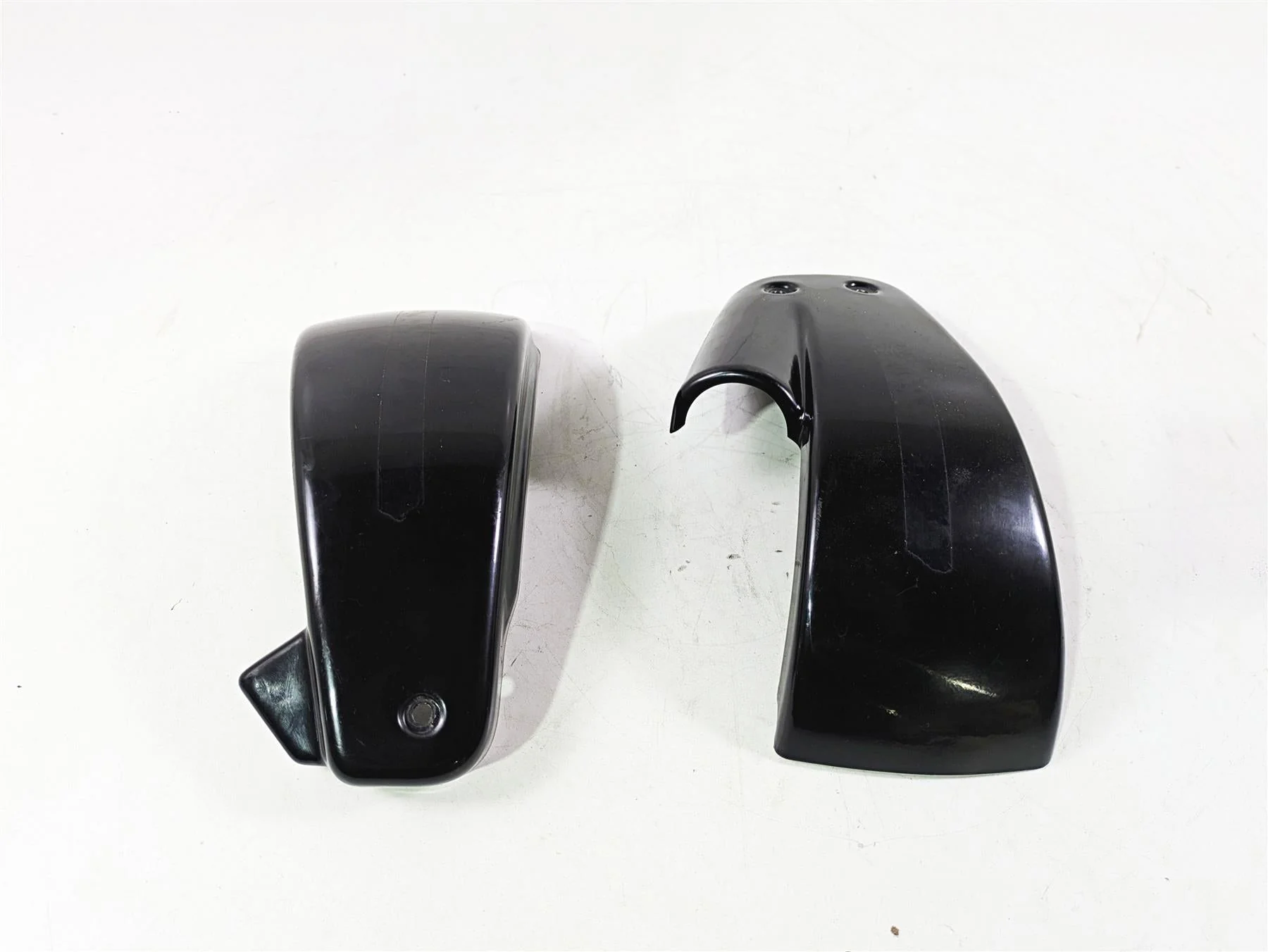 2018 Harley FXBR Softail Breakout Side Cover Fairing Set -Read 61300783 69201505 - Image 2