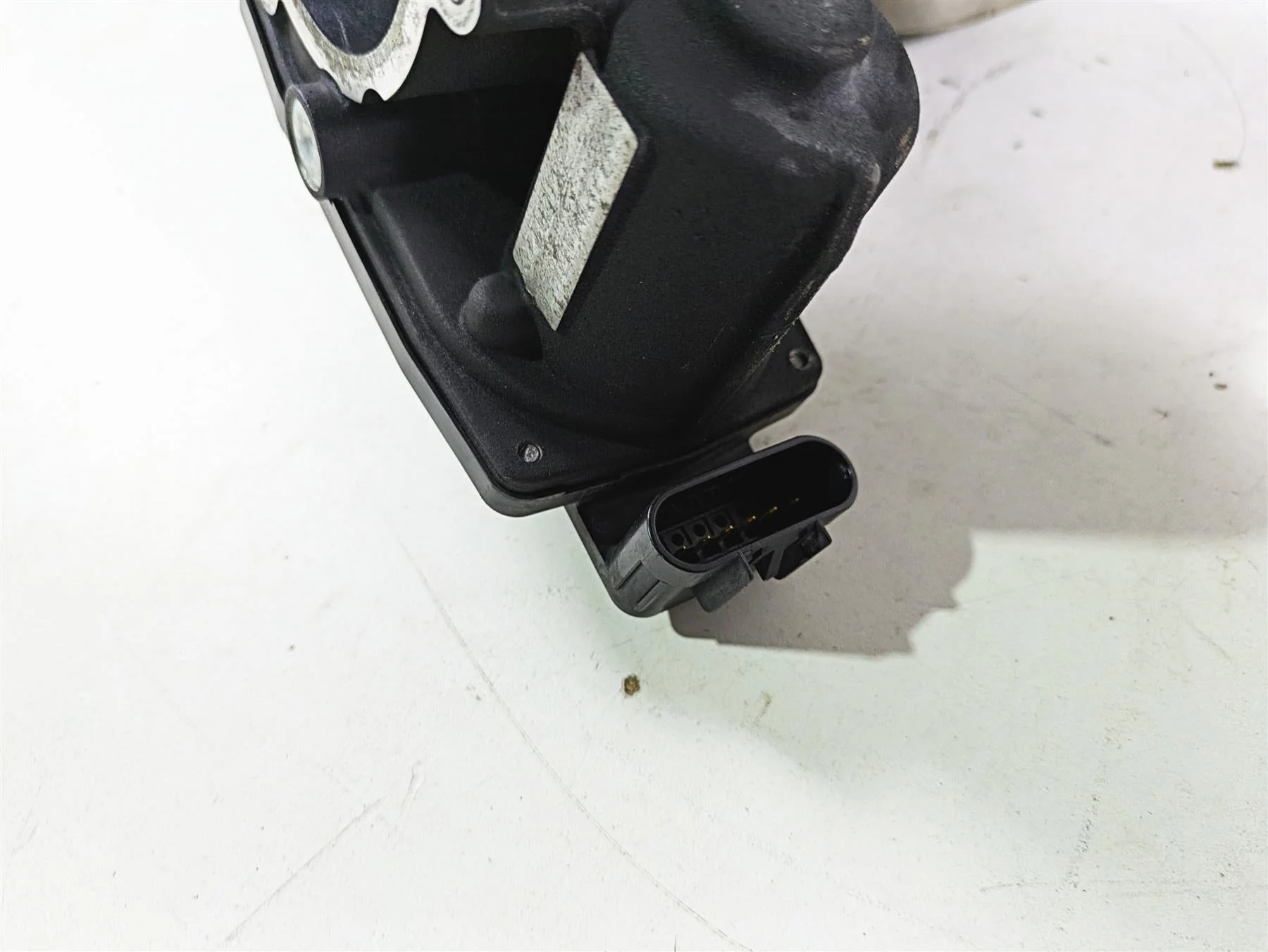 2018 Harley FXBR Softail Breakout Throttle Body Intake Set 27200038 27300122 - Image 12
