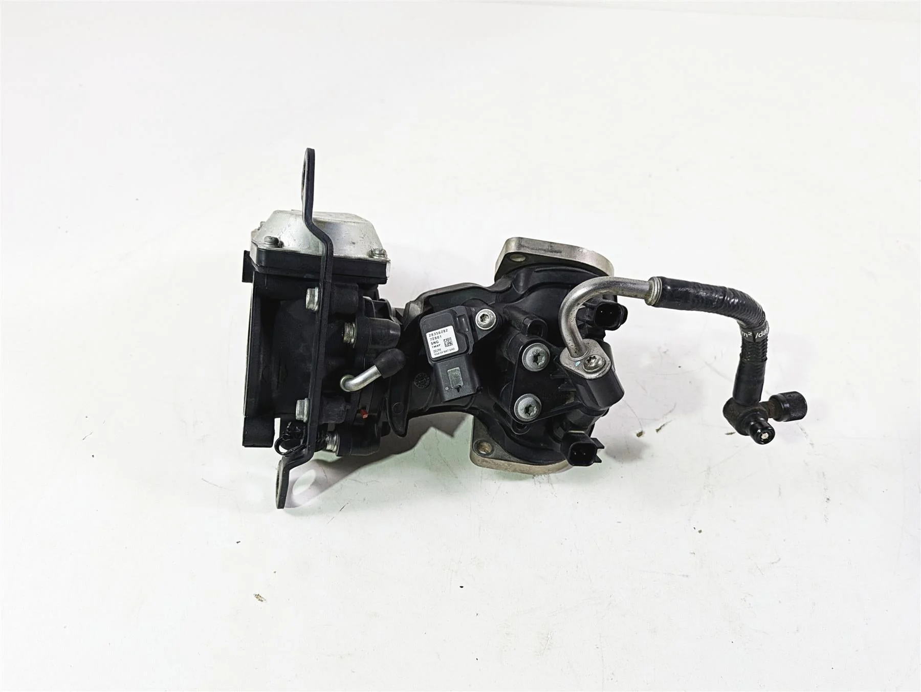 2018 Harley FXBR Softail Breakout Throttle Body Intake Set 27200038 27300122 - Image 2