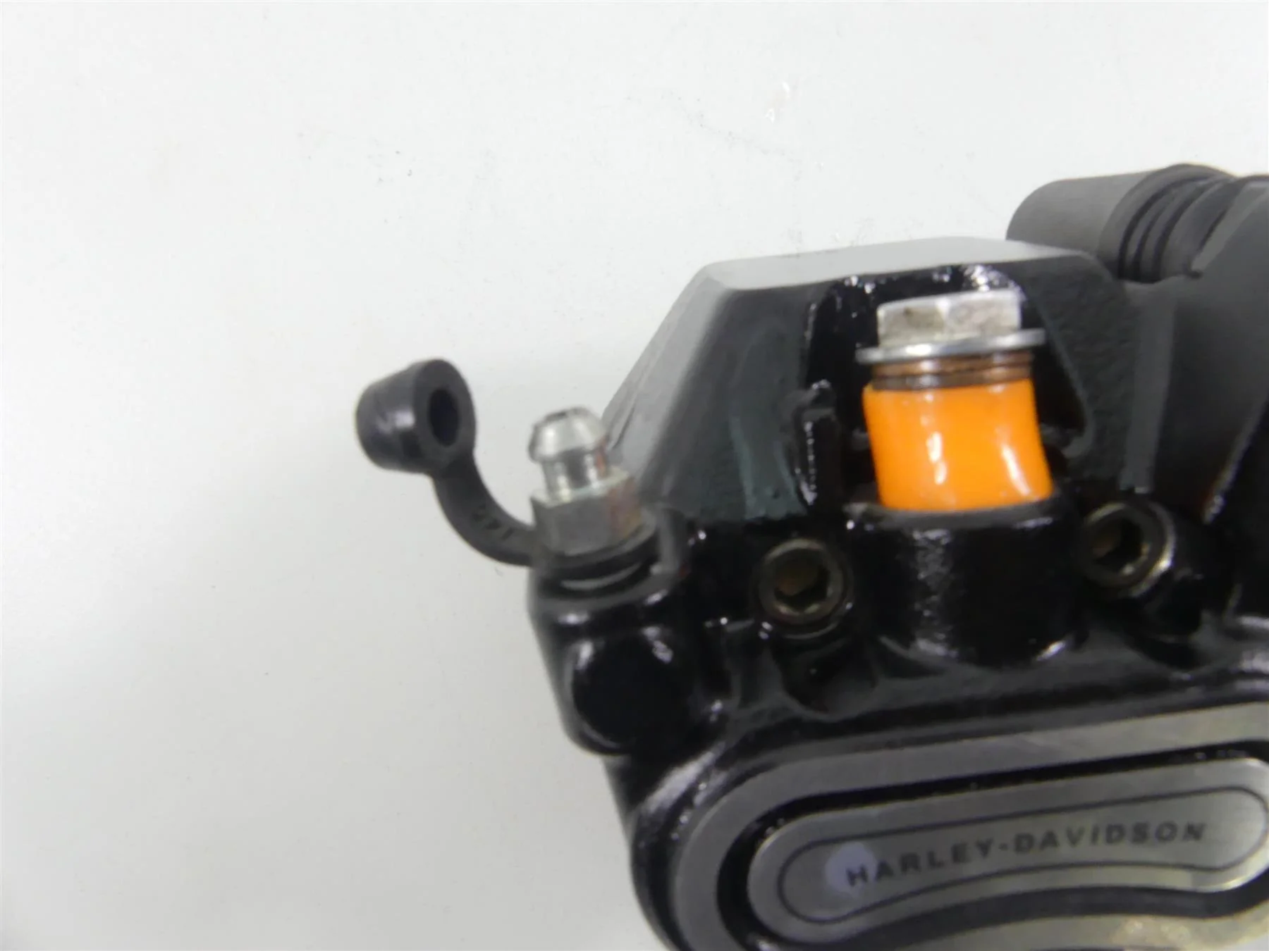 2018 Harley FXBRS Softail Breakout Rear Brake Caliper & Bracket 41300192 - Image 3