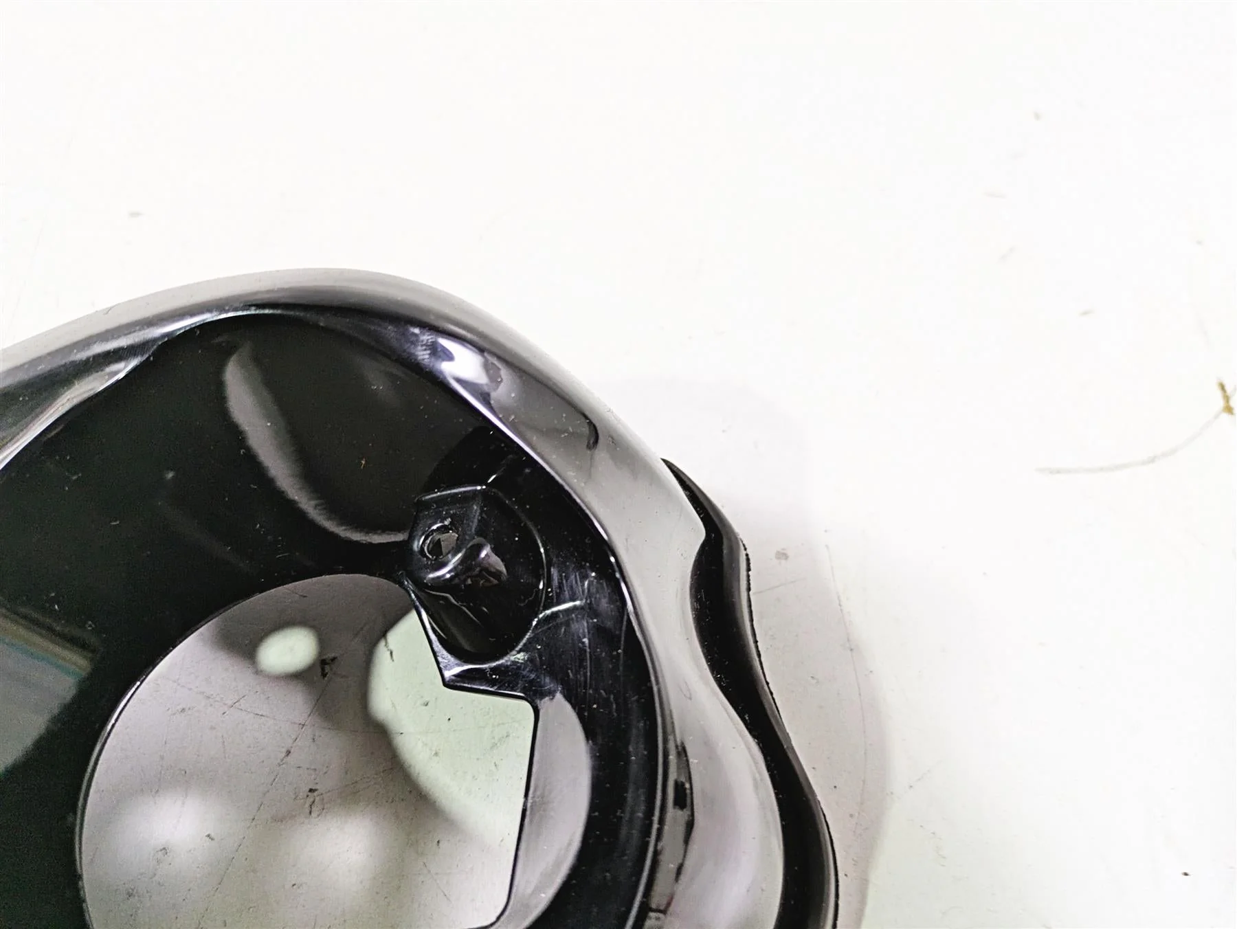 2018 Harley Softail FXFBS Fat Bob Fuel Tank Dash Speedo Cover Panel 70900724 - Image 8