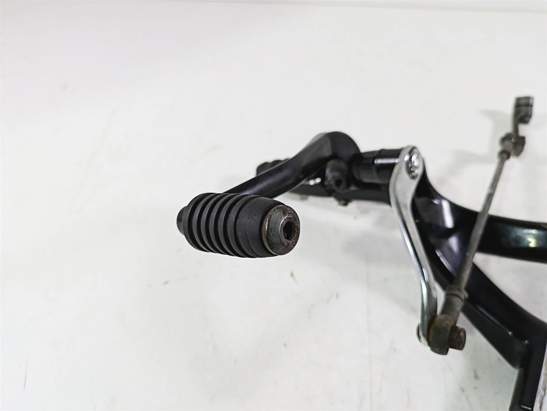 2018 Harley Softail FXFBS Fat Bob Left Rider Footpeg & Shifter 33600134 33600211 - Image 11
