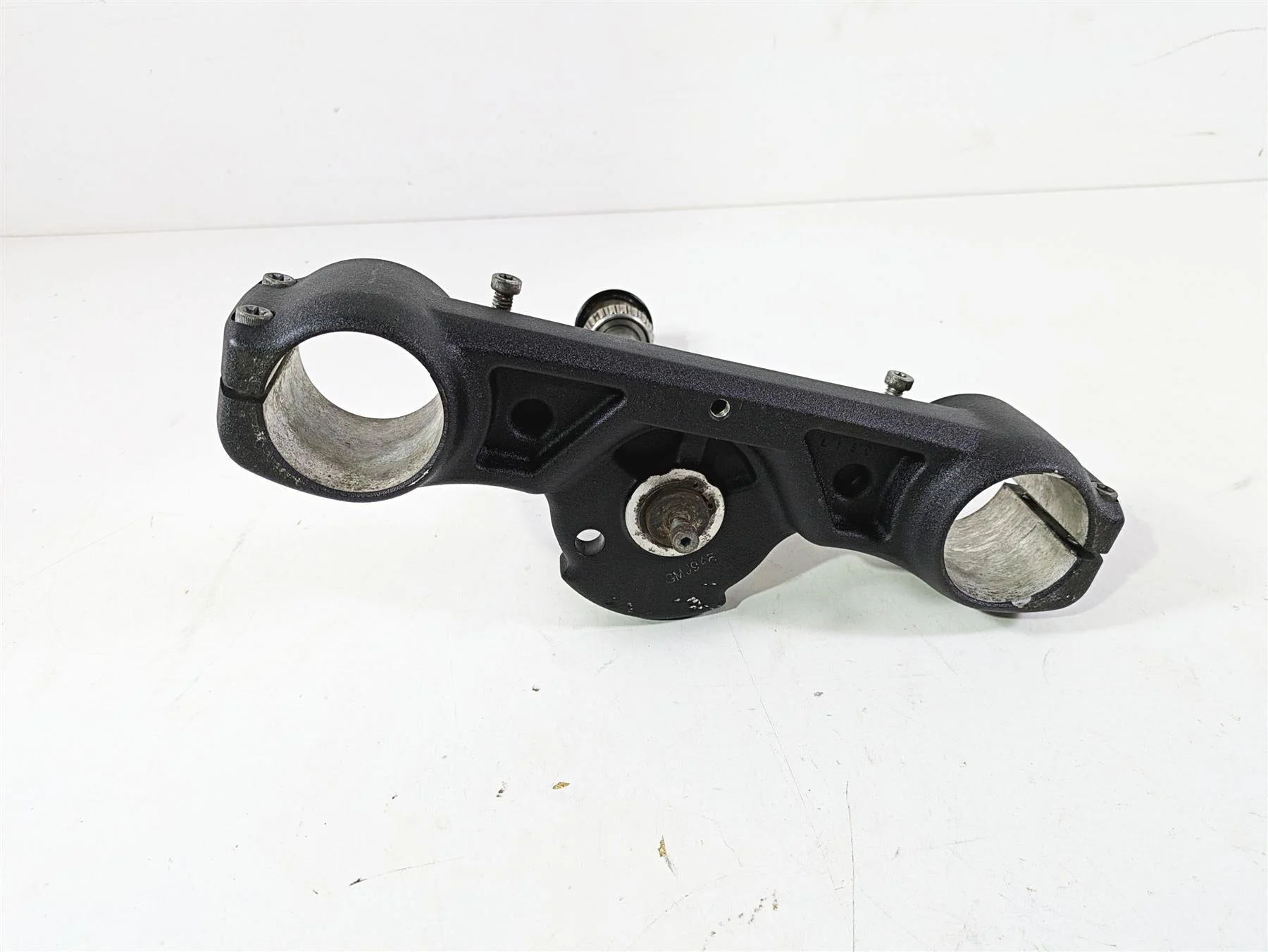 2018 Harley Softail FXFBS Fat Bob Lower Triple Tree Steering Clamp 59mm 45900192 - Image 8
