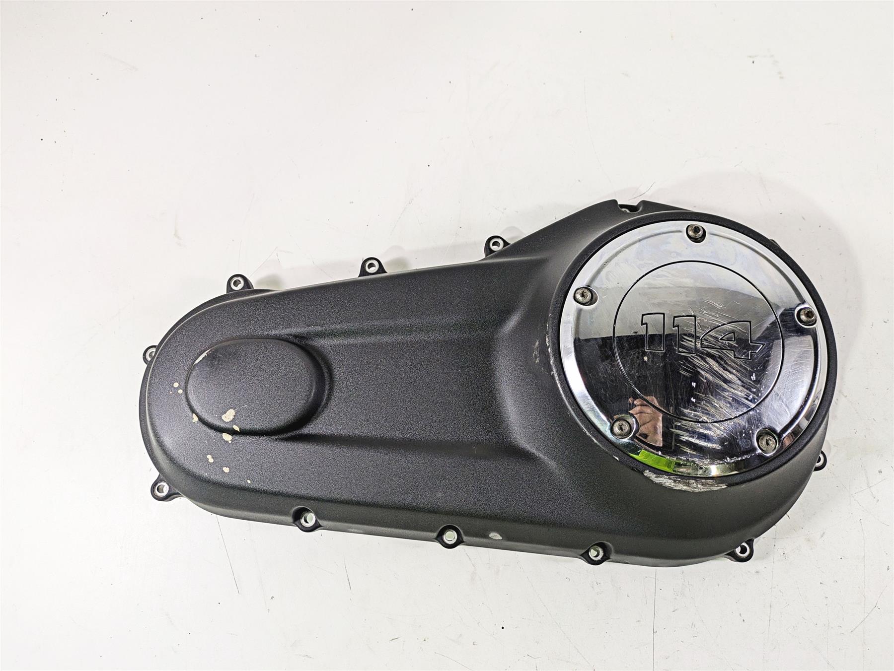 2018 Harley Softail FXFBS Fat Bob Outer Primary Drive Clutch Cover 25700559 - Image 6