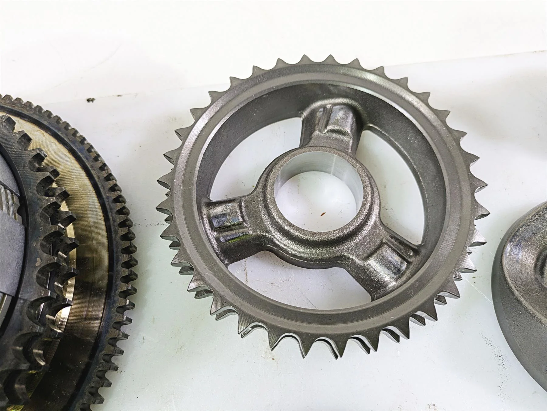 2018 Harley Softail FXFBS Fat Bob Primary Drive Clutch Kit 37000263 - Image 9