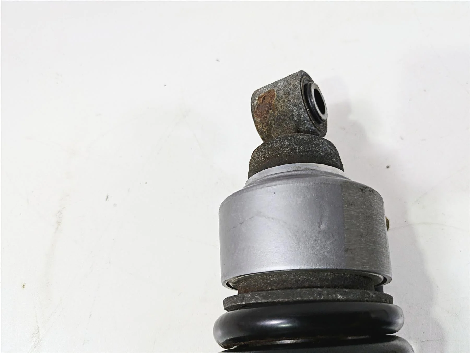 2018 Harley Softail FXFBS Fat Bob Straight Rear Suspension Shock Damper 54000111 - Image 9