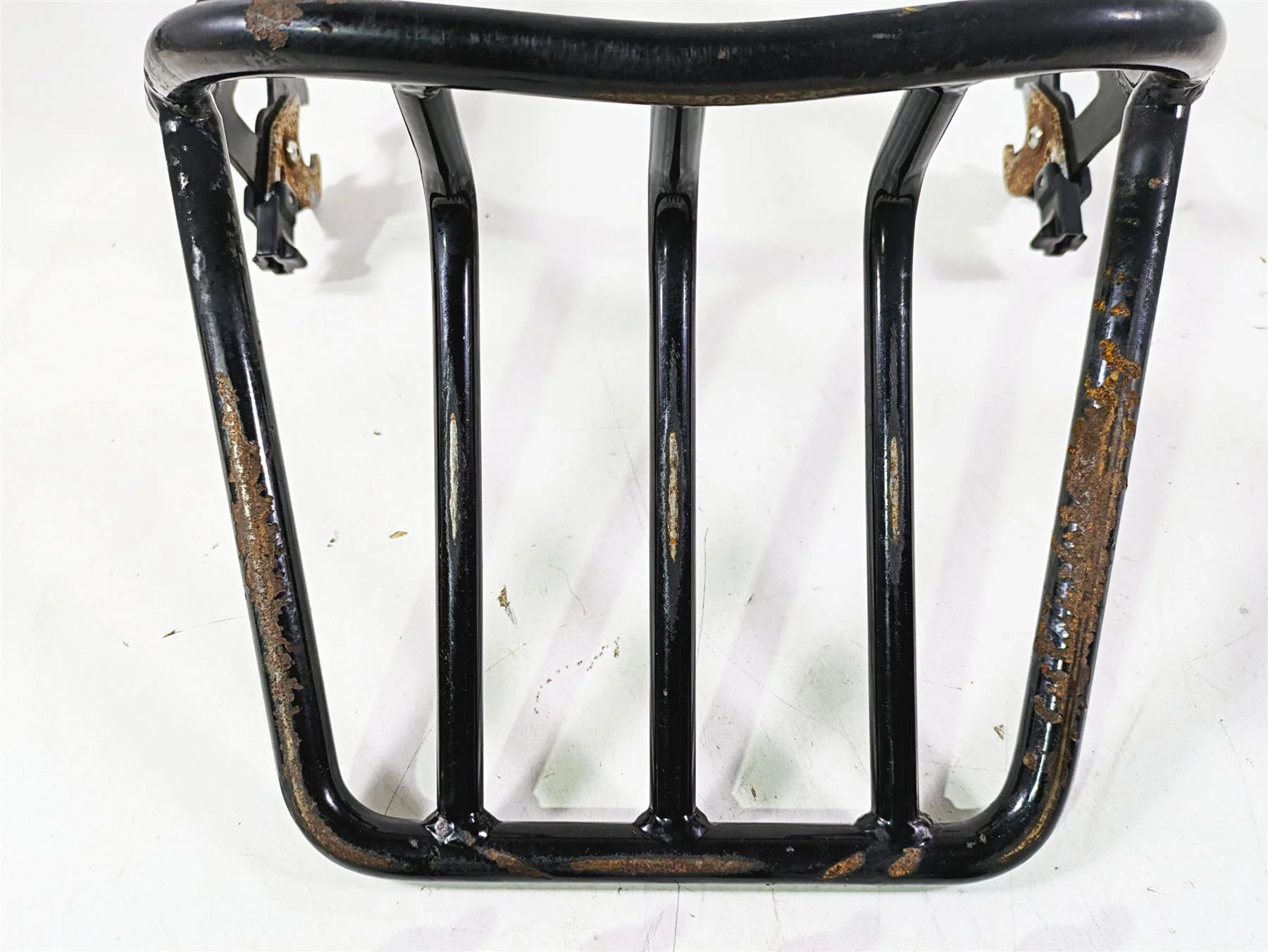 2018 Harley Softail FXFBS Fat Bob Two Up Luggage Rack & Mounts - Image 7