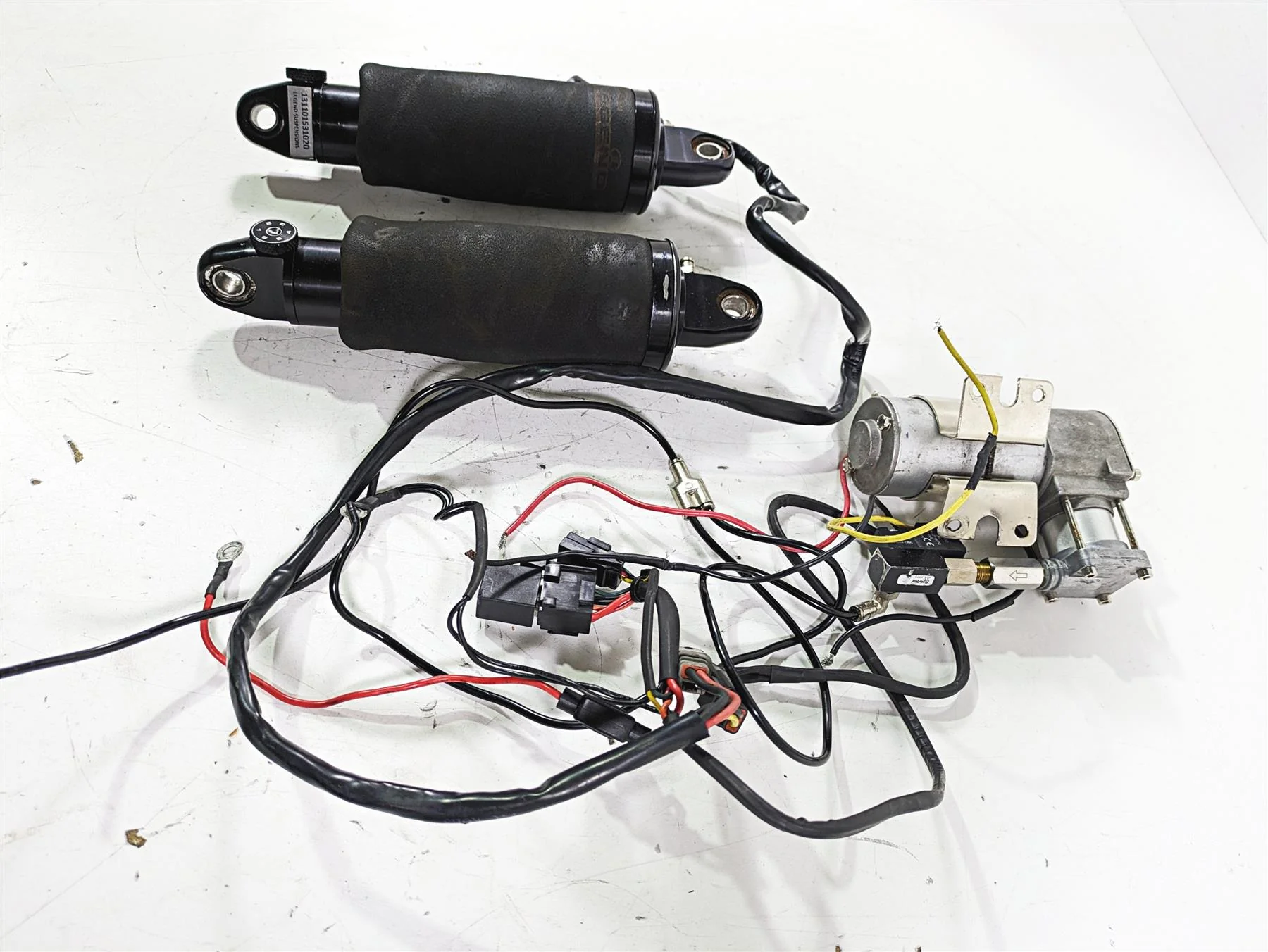 2018 Harley Touring FLHXSE CVO Street Glide Legends Suspensions Air Ride Shocks FOR PARTS 1311-0150 - Image 2