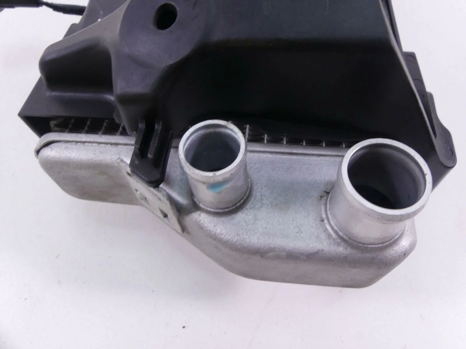 2018 Honda CRF1000 Africa Twin Right Radiator Fan Reservoir 19010-MJP-A61 - Image 5