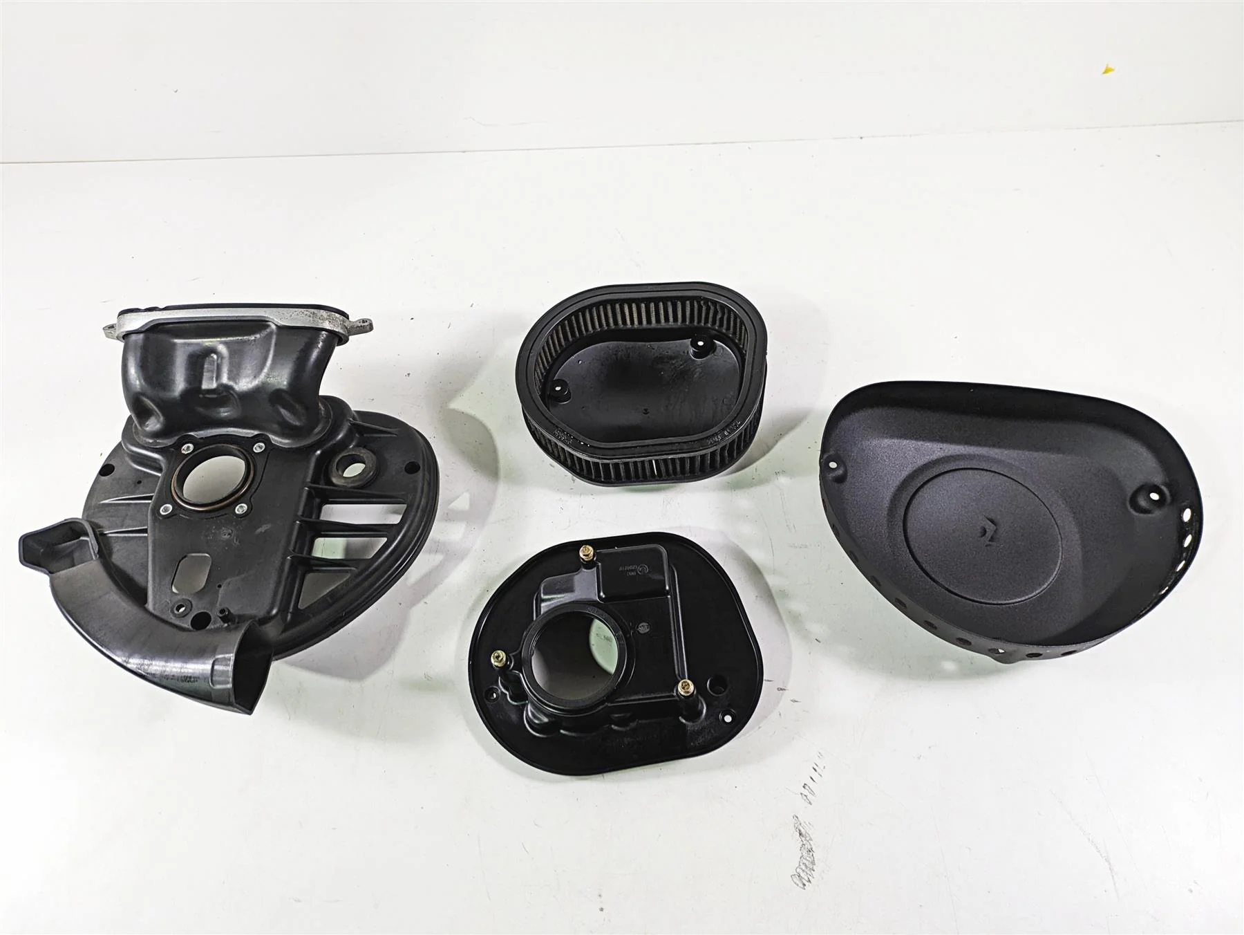 2018 Indian Chieftain Dark Horse Air Box Cleaner Breather Modified K&N 5257830 - Image 2