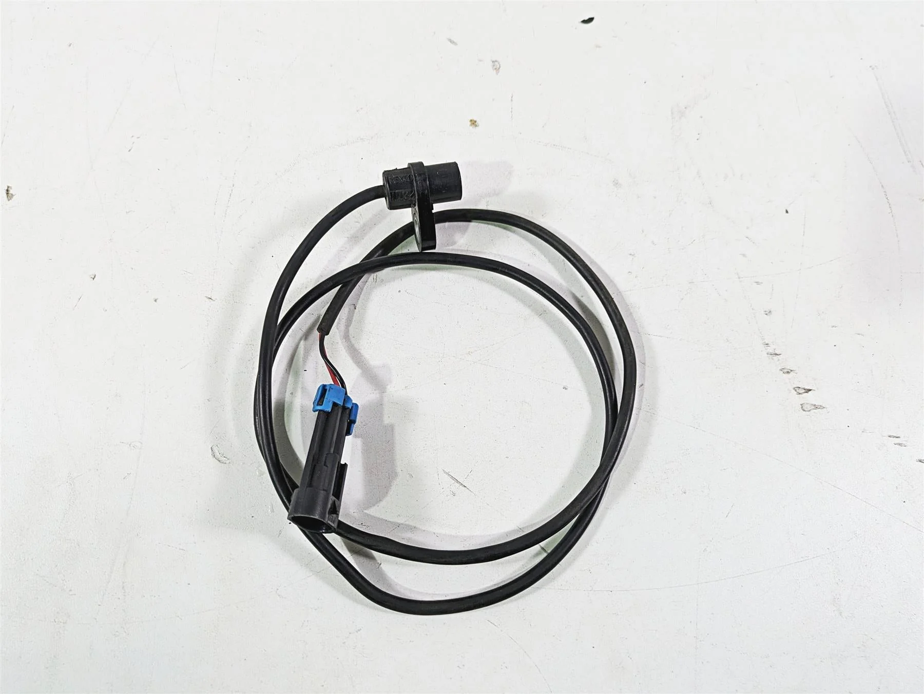 2018 Indian Chieftain Dark Horse Front Brake Abs Wheel Speed Sensor 4013251 - Image 8