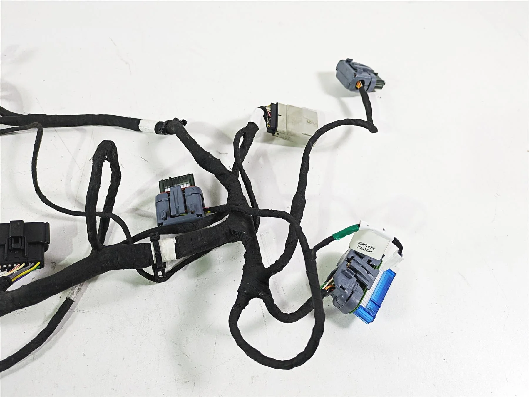 2018 Indian Chieftain Dark Horse Front Fairing Wiring Harness 2414066 - Image 2