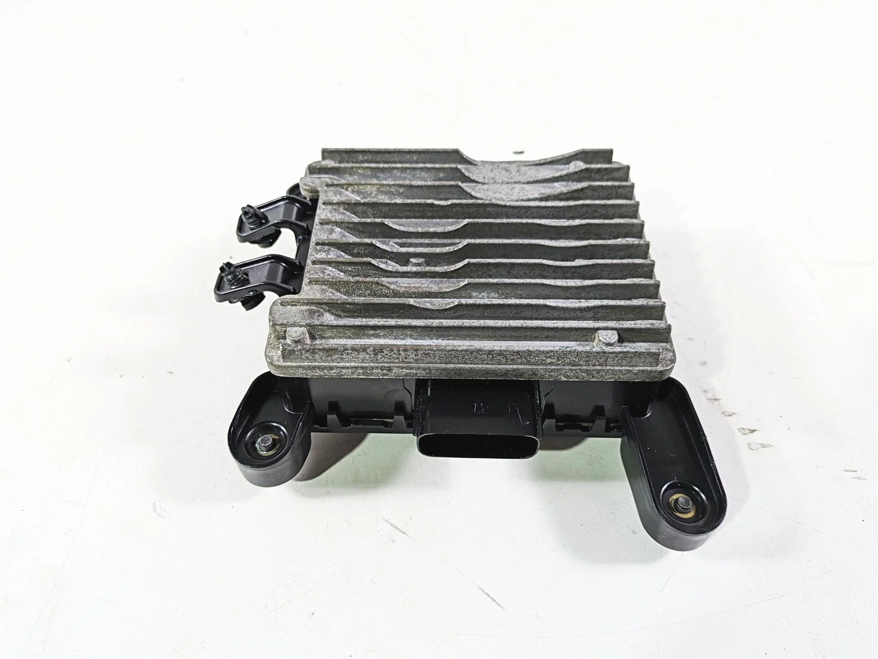 2018 Indian Chieftain Dark Horse Front Radio Amp Amplifier Module 4015980 - Image 9
