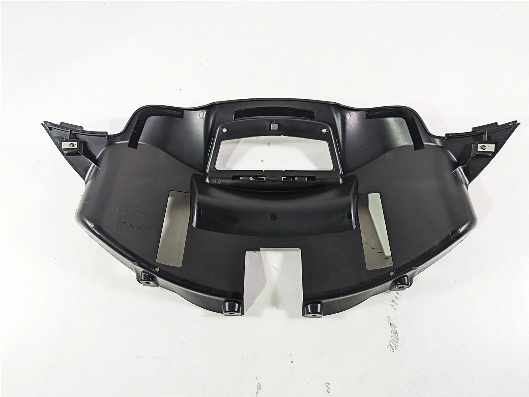 2018 Indian Chieftain Dark Horse Front Visor Fairing & Glove Box 5452569 - Image 6