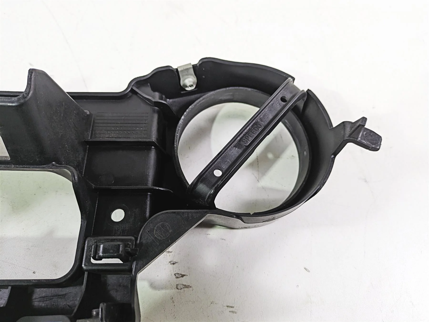 2018 Indian Chieftain Dark Horse Gauge Speedo Tach Holder Housing 5452783 - Image 10