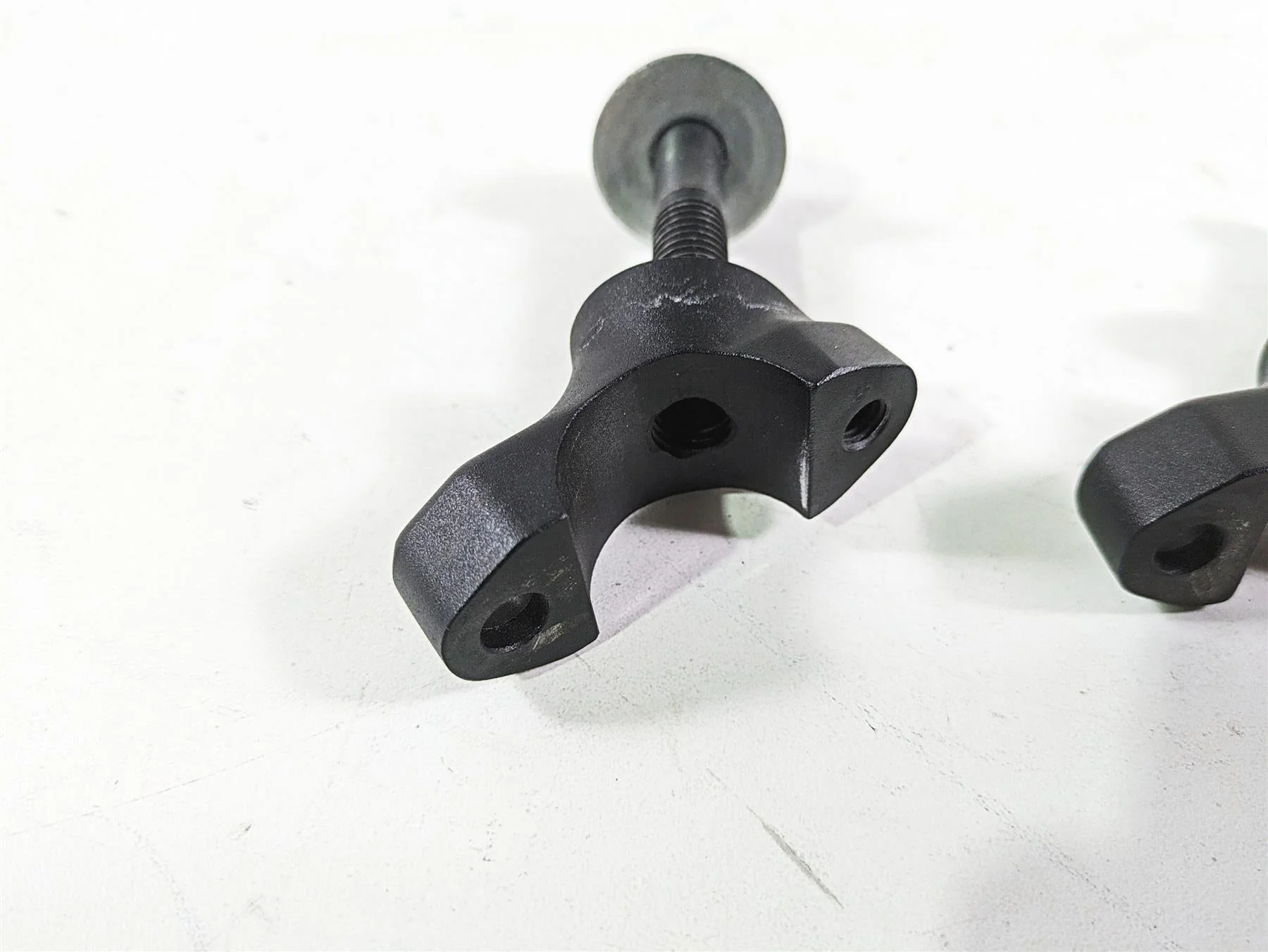 2018 Indian Chieftain Dark Horse Handlebar Riser Holder 5139656 - Image 9