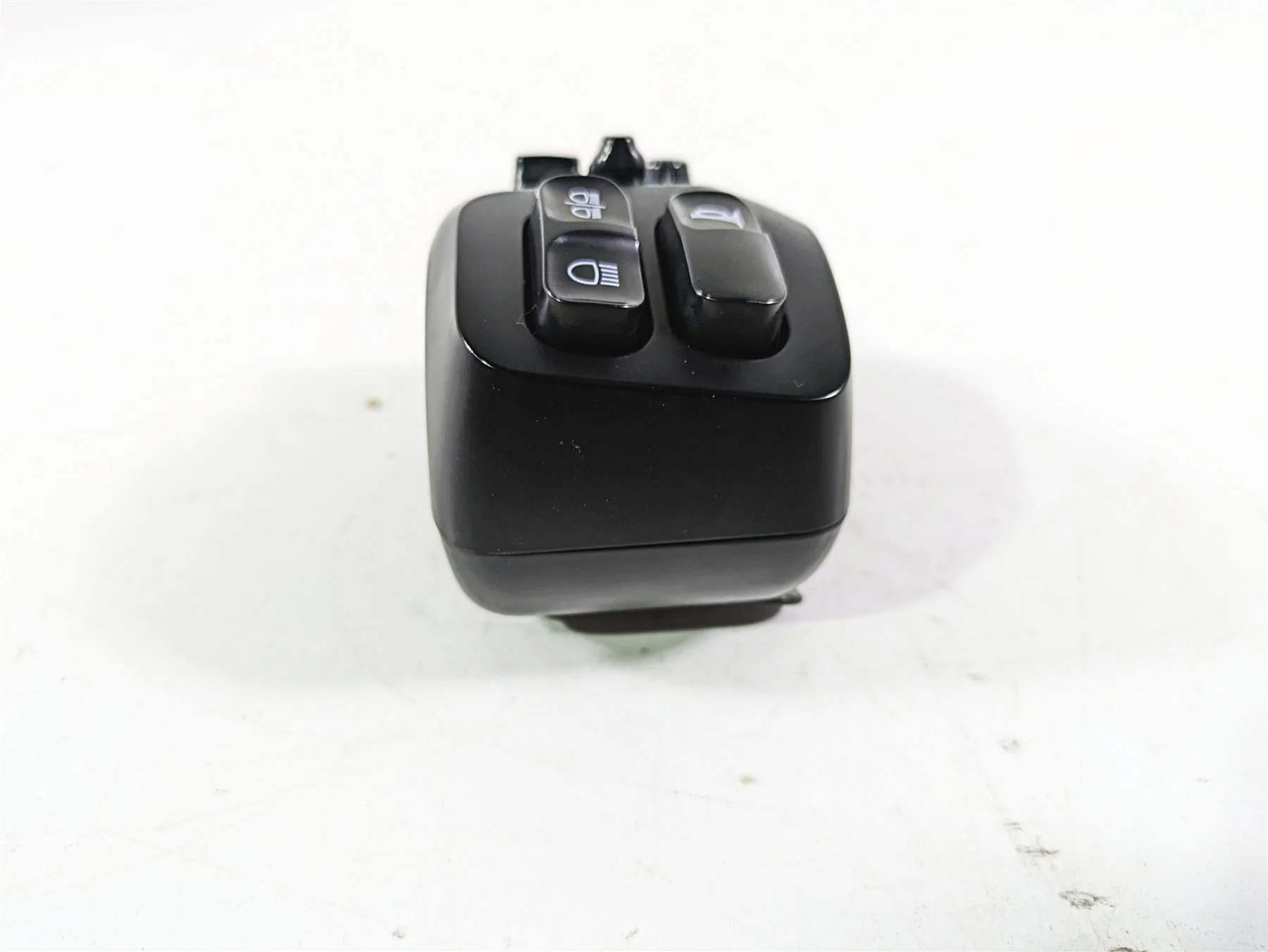 2018 Indian Chieftain Dark Horse Left Hand Control Switch 4016912 4018465 - Image 11