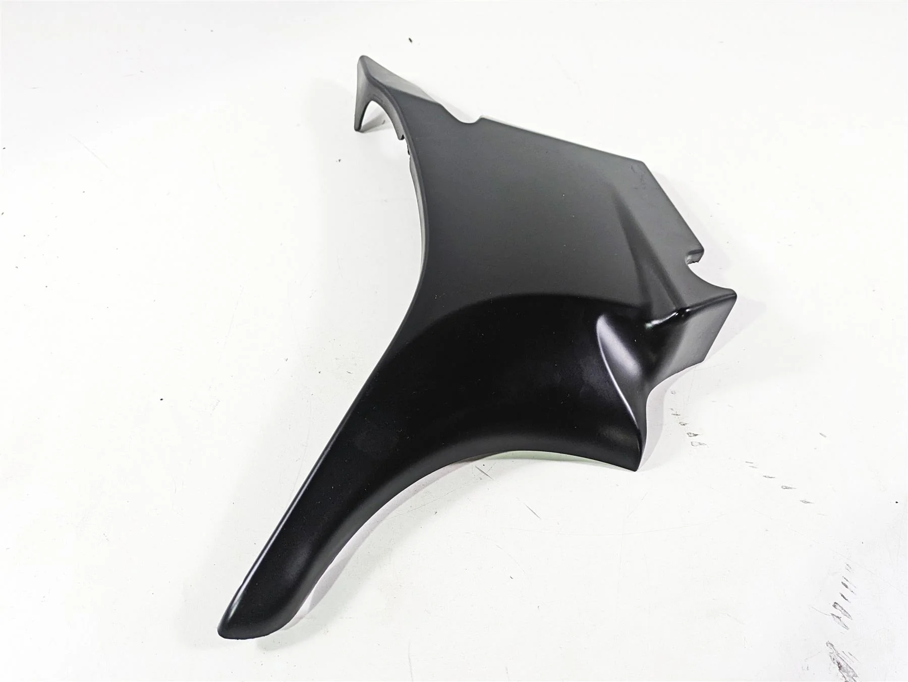 2018 Indian Chieftain Dark Horse Left Upper Side Cover Fairing 5450242 5455671 - Image 4
