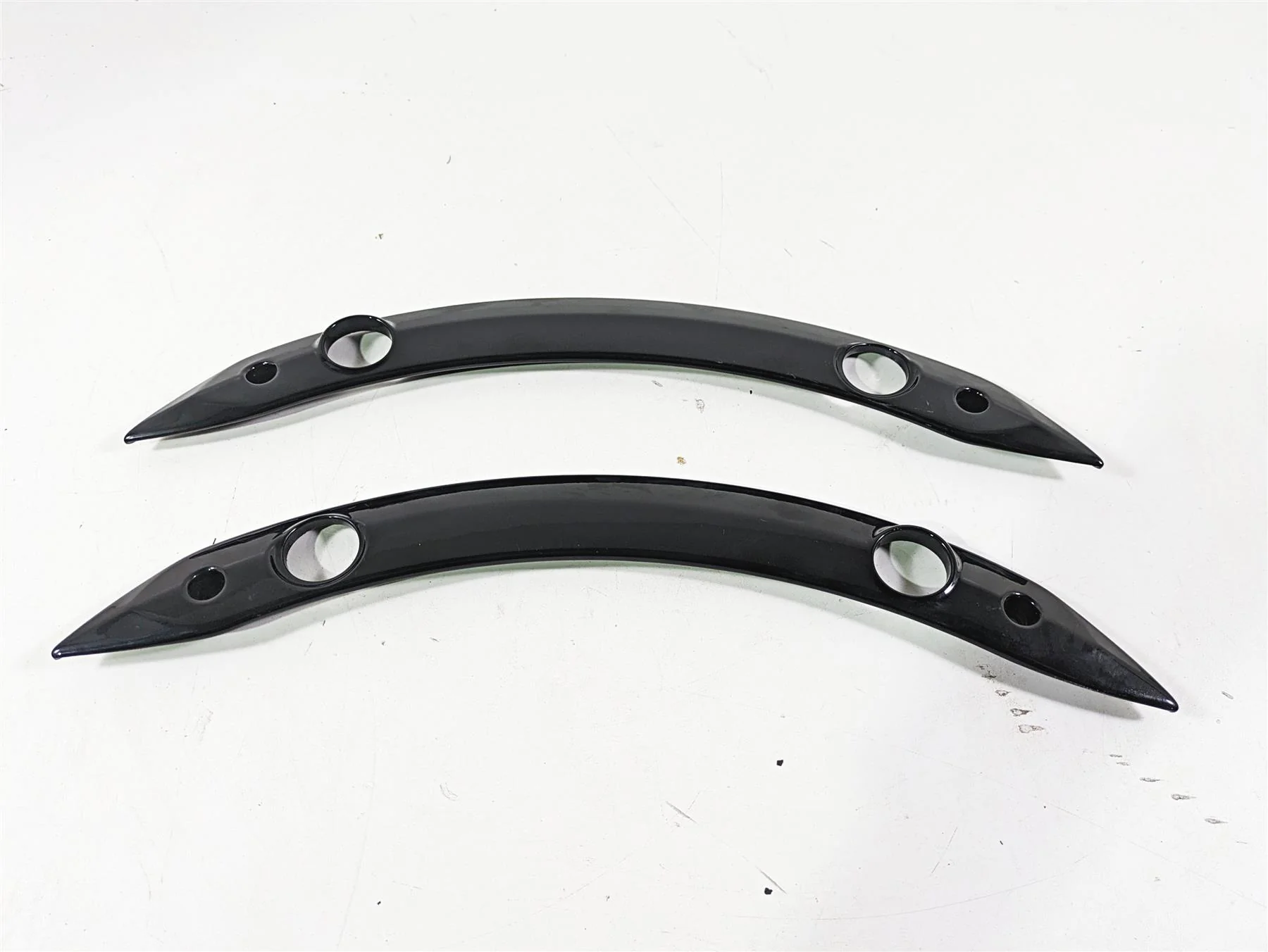 2018 Indian Chieftain Dark Horse Rear Black Fender Struts Covers 5139599 5139598