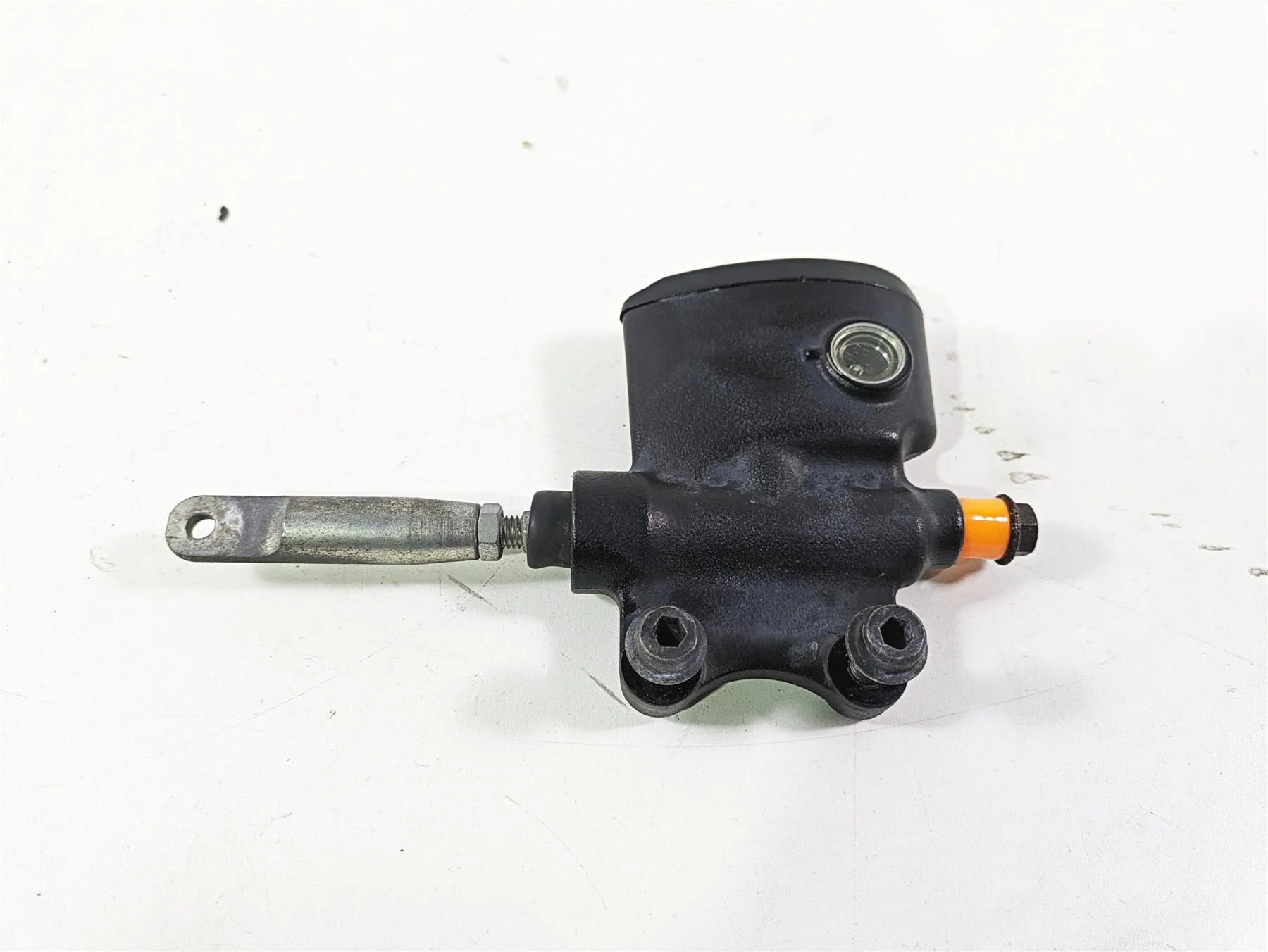 2018 Indian Chieftain Dark Horse Rear Brake Master Cylinder 5/8" 1912864