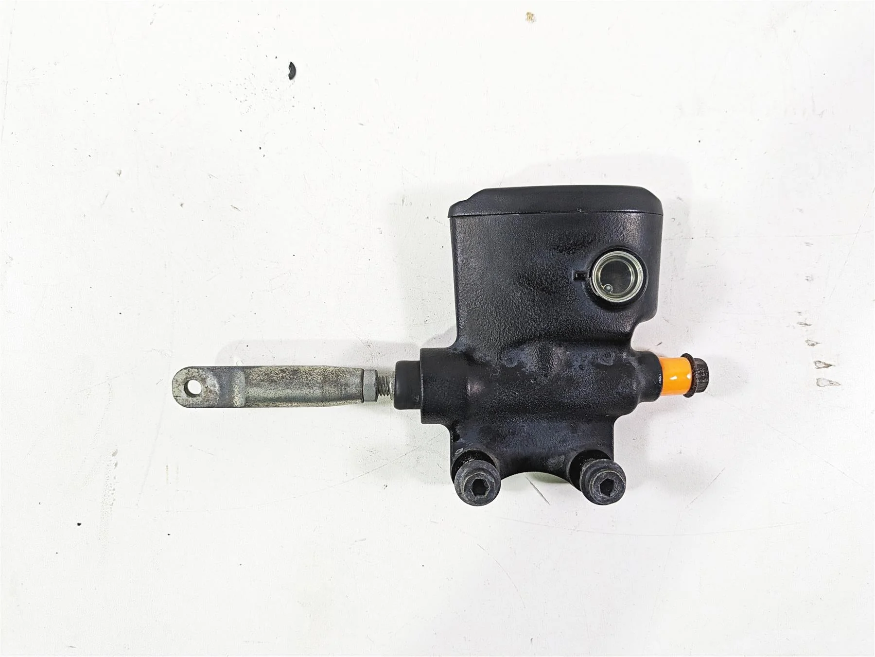 2018 Indian Chieftain Dark Horse Rear Brake Master Cylinder 5/8" 1912864 - Image 5