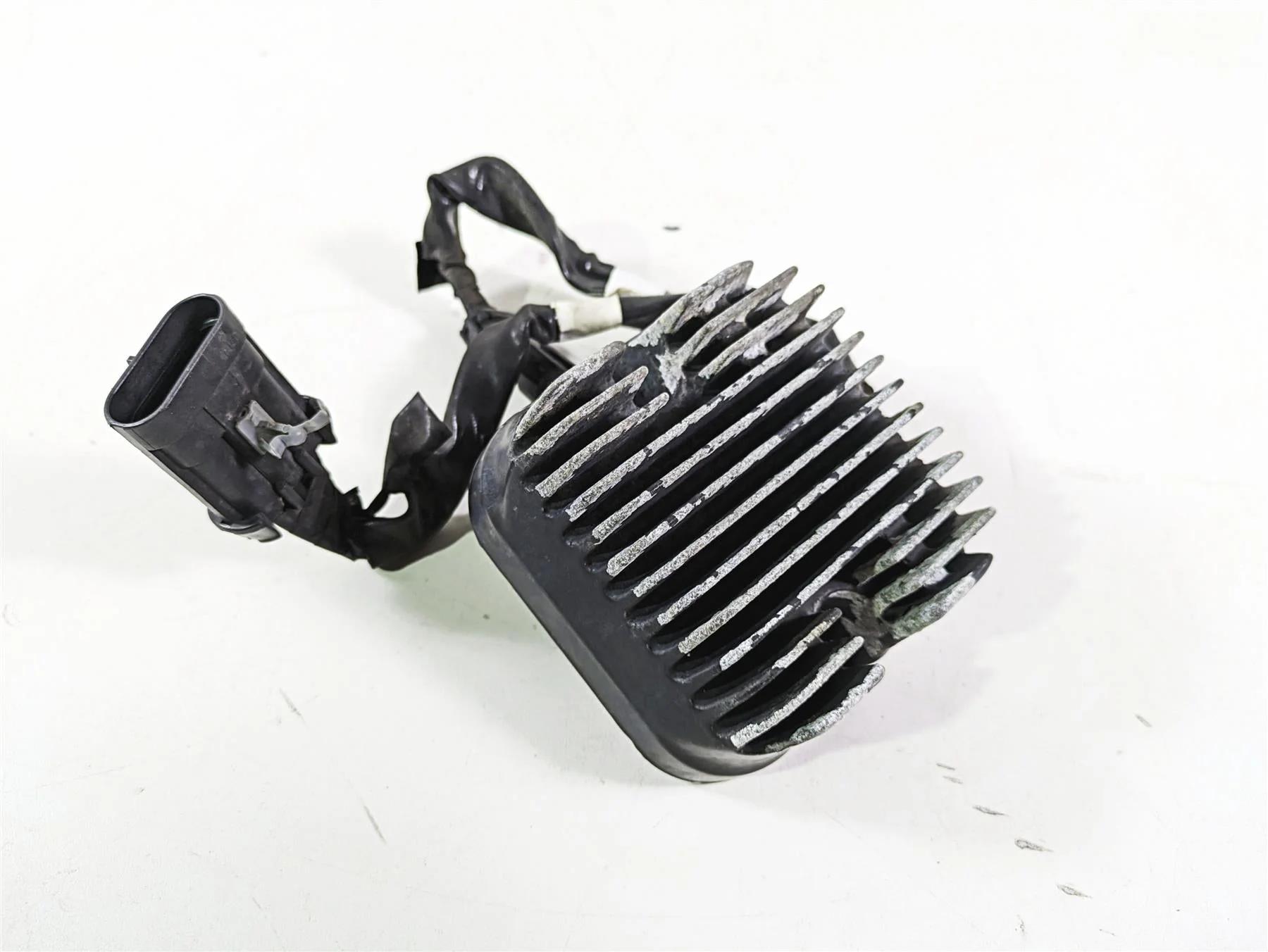 2018 Indian Chieftain Dark Horse Rectifier Voltage Regulator 4014300 4019661 - Image 12