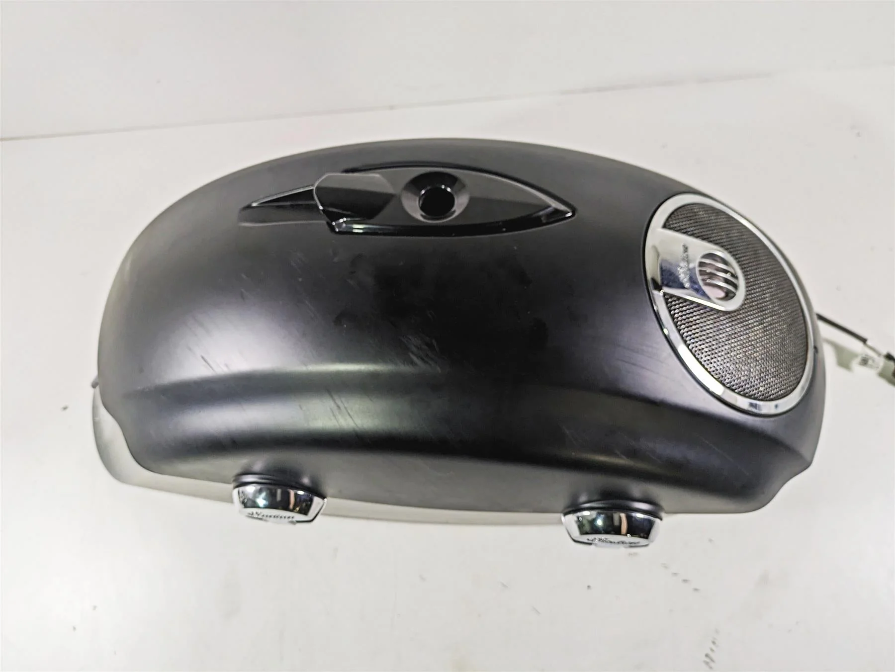 2018 Indian Chieftain Dark Horse Right Saddlebag Saddle Bag & Speaker 5451494 - Image 5