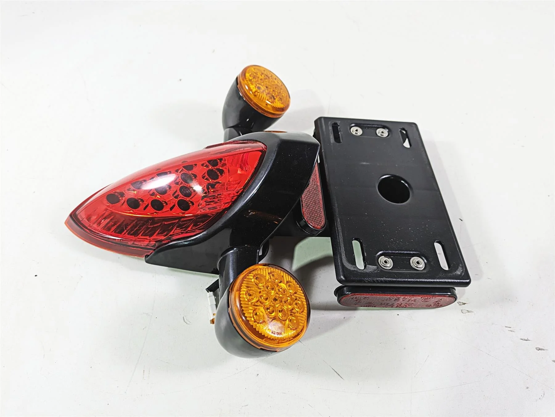 2018 Indian Chieftain Dark Horse Taillight Blinker Plate Holder Set 5138445 - Image 5