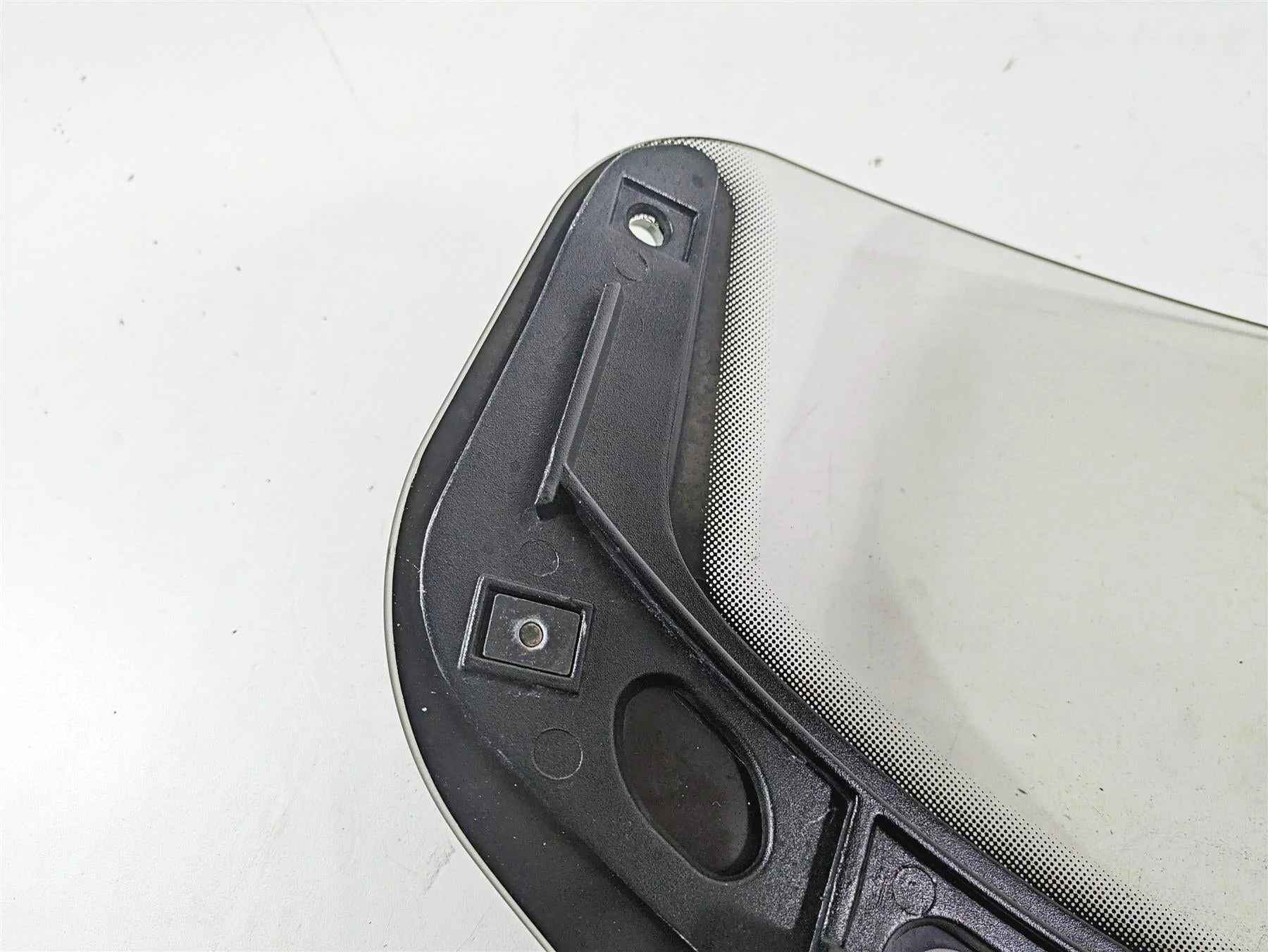 2018 Indian Chieftain Dark Horse Windshield Screen & Support 2881797 2881124 - Image 12