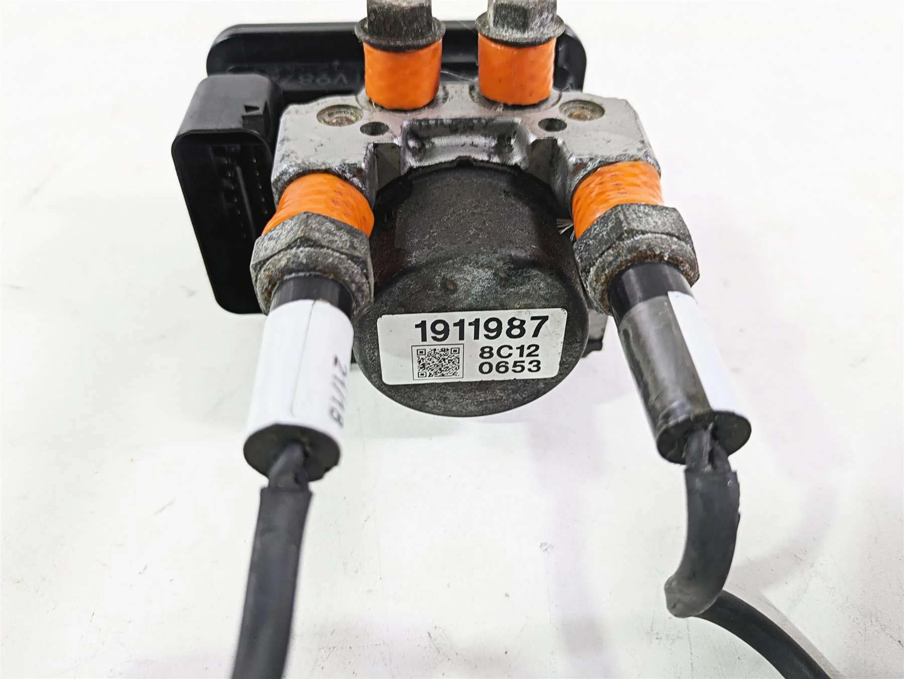 2018 Indian Chieftain Limited Abs Brake Pump Unit Module 2204981 - Image 8