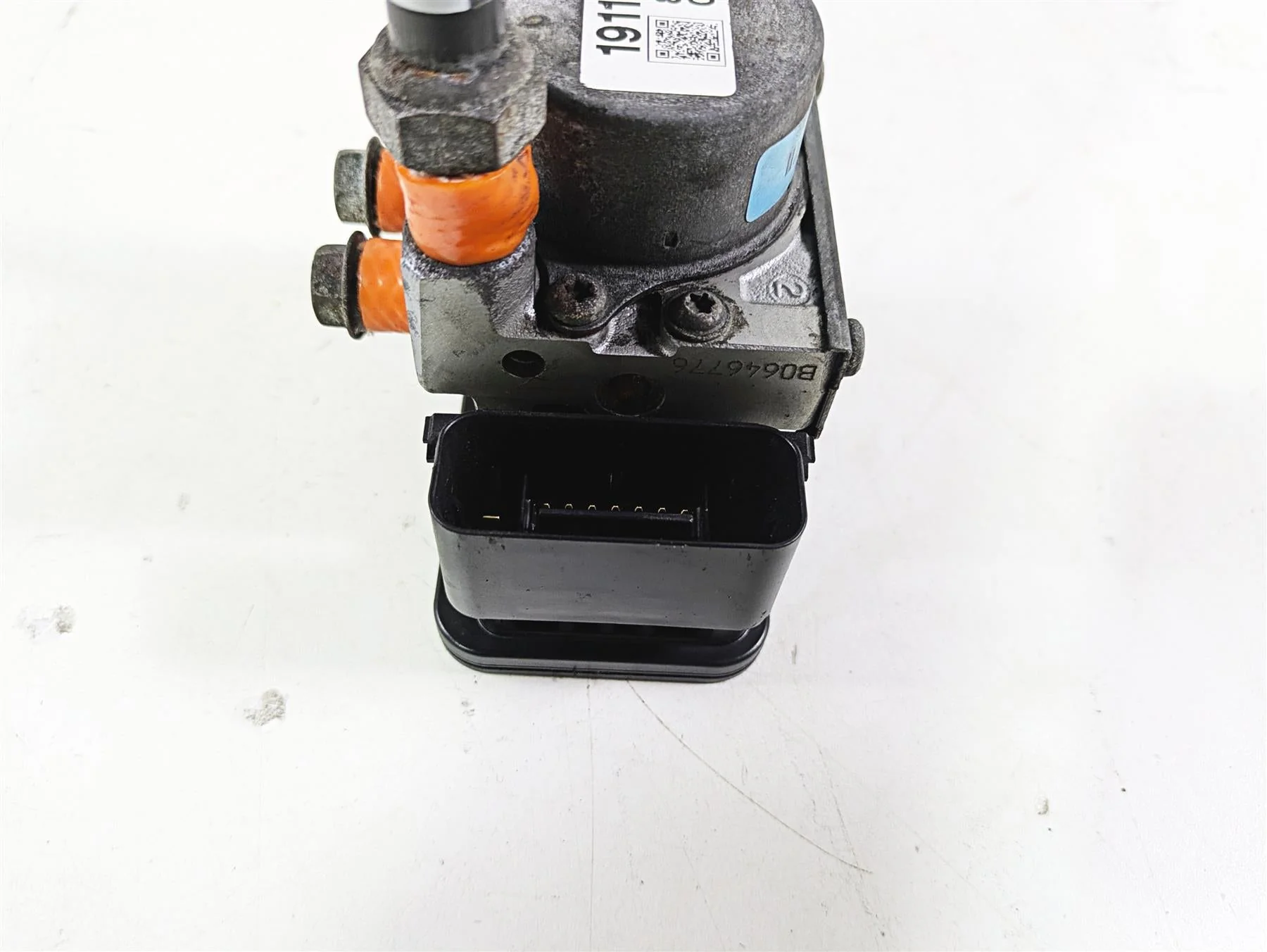 2018 Indian Chieftain Limited Abs Brake Pump Unit Module 2204981 - Image 9
