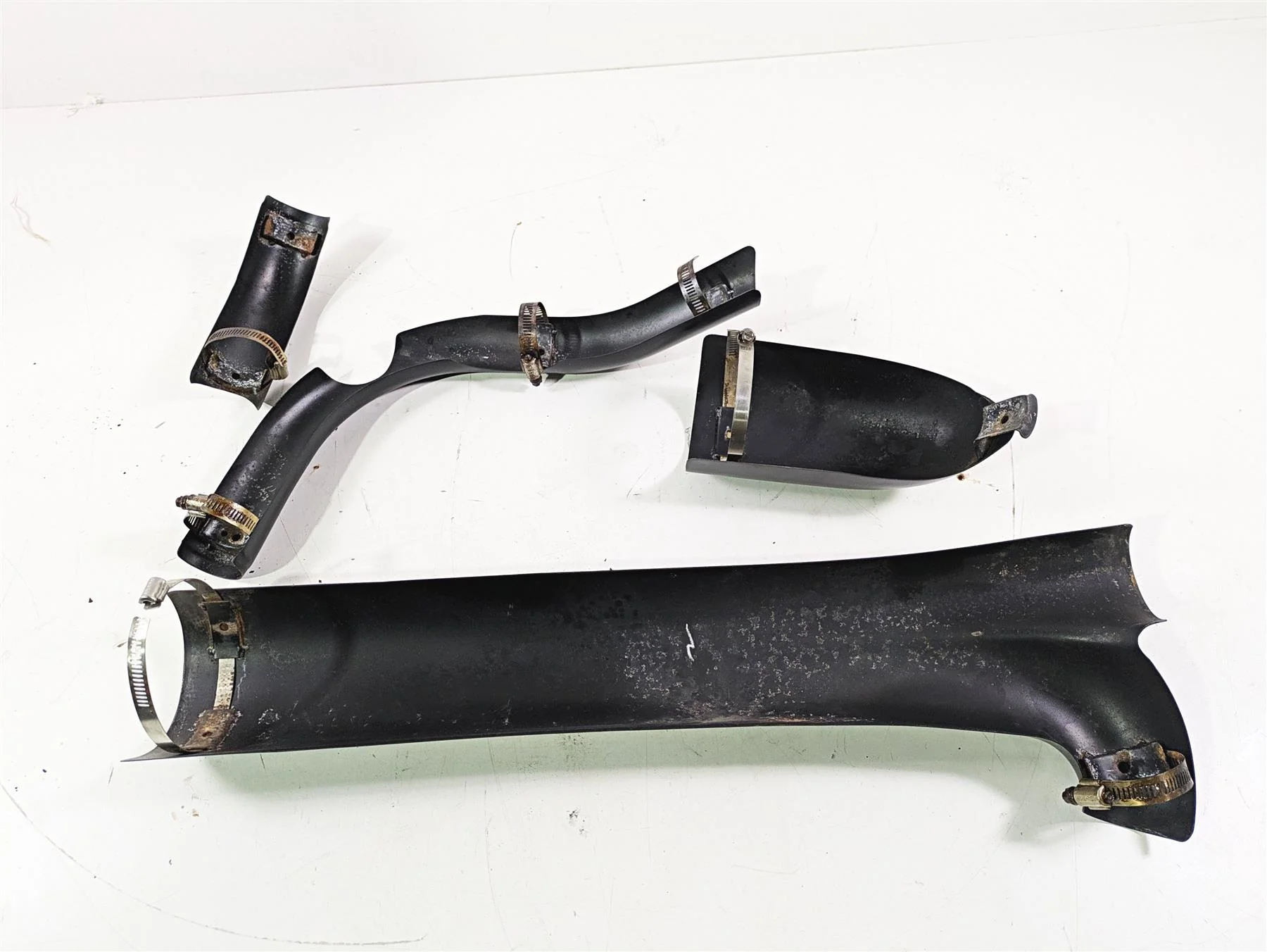 2018 Indian Chieftain Limited Black Exhaust Header Heatshield Set 1262531 - Image 10