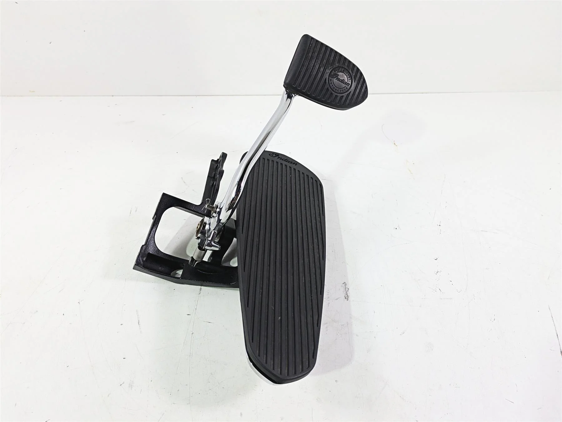 2018 Indian Chieftain Limited Chrome Right Floor Board & Brake Pedal 5141001