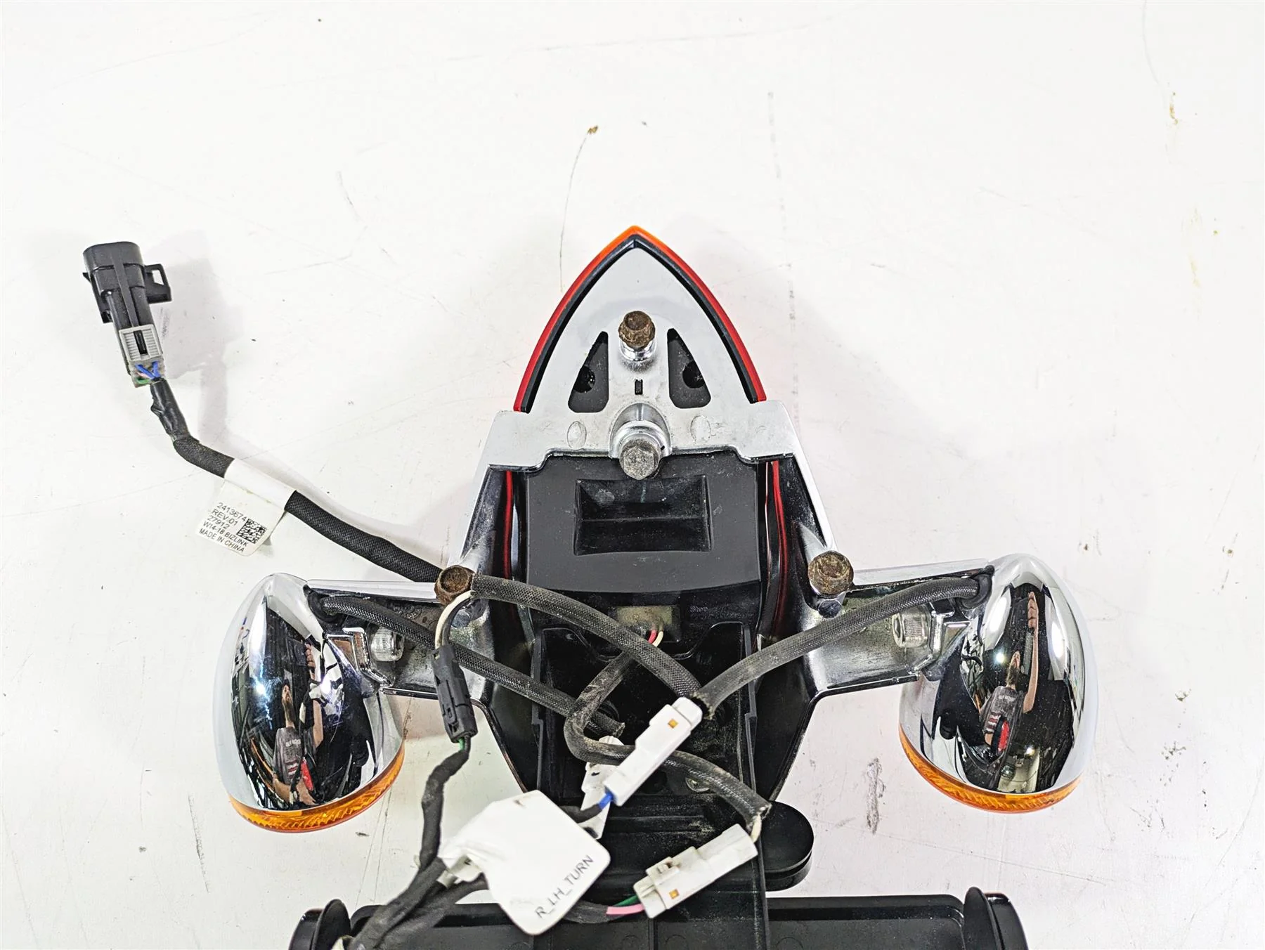 2018 Indian Chieftain Limited Chrome Taillight Blinker Plate Holder Set 5138445 - Image 12
