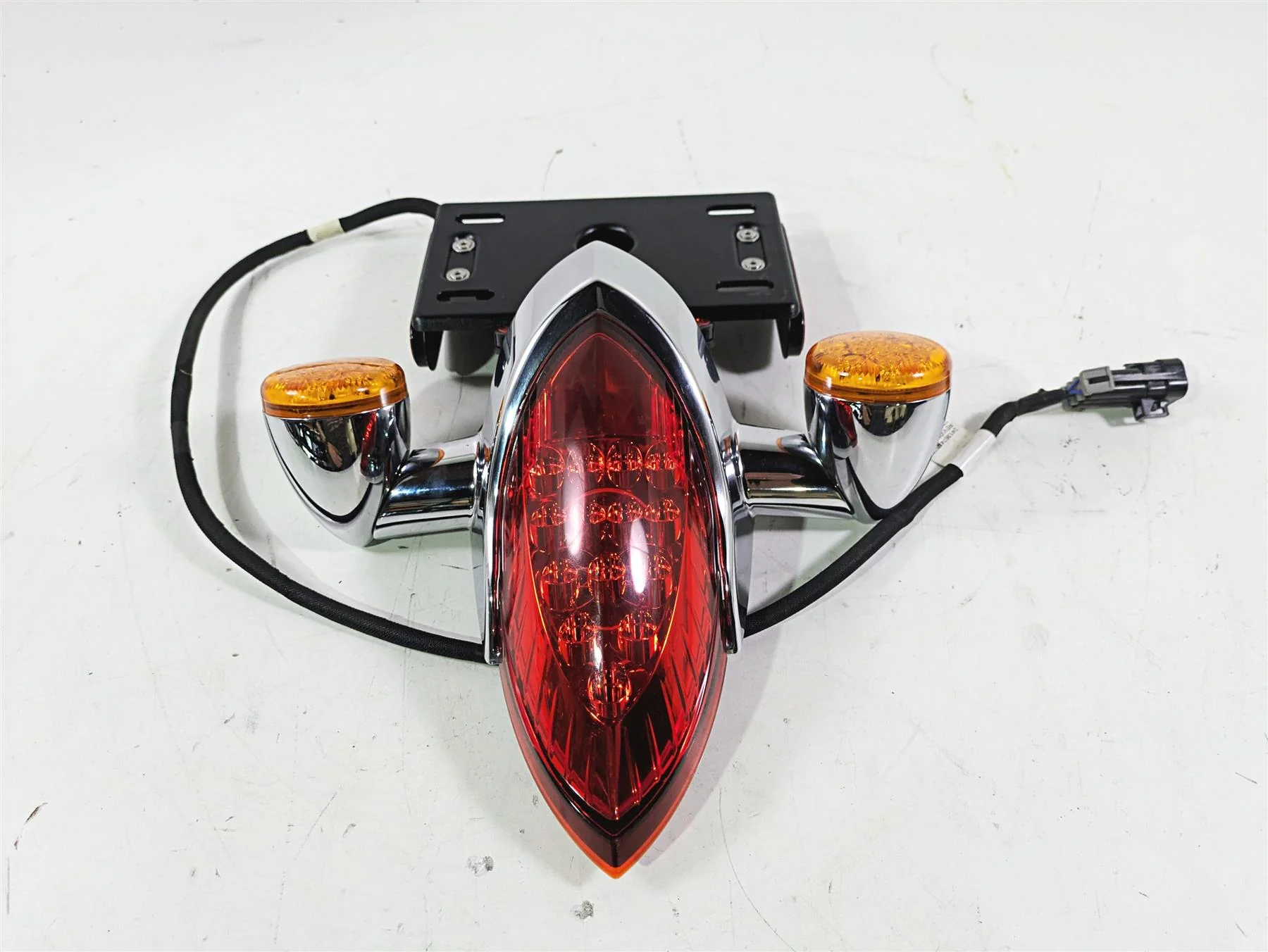 2018 Indian Chieftain Limited Chrome Taillight Blinker Plate Holder Set 5138445 - Image 3
