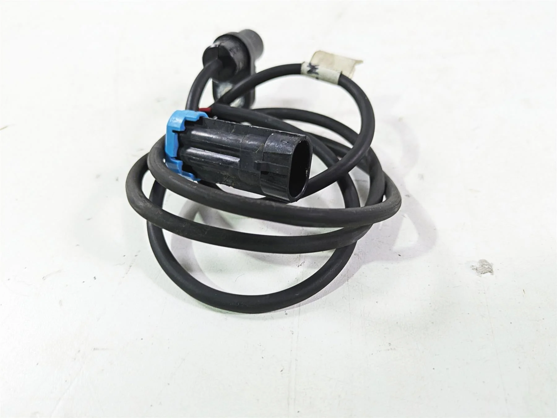 2018 Indian Chieftain Limited Front Abs Wheel Speed Sensor 4013251 - Image 11