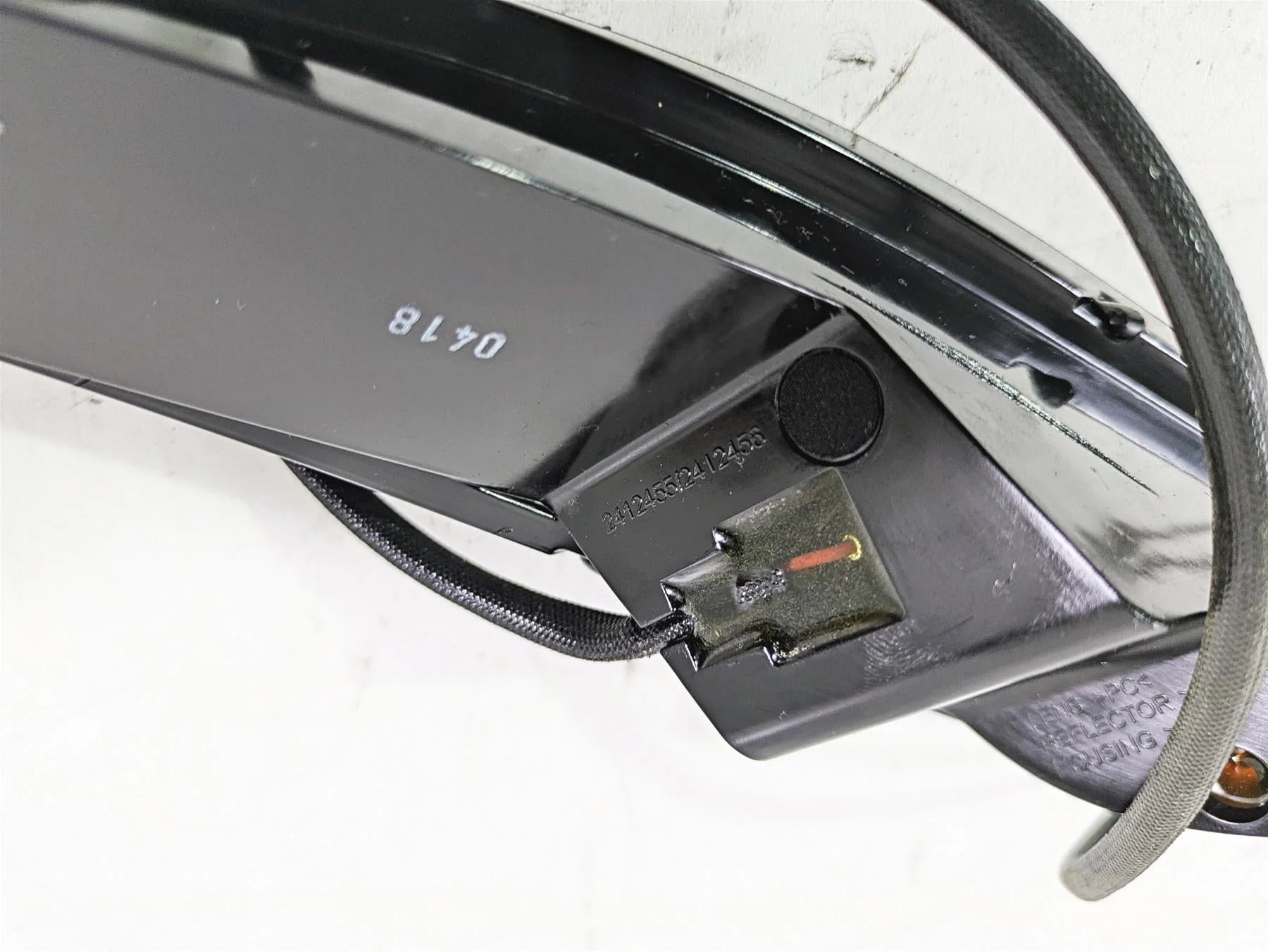 2018 Indian Chieftain Limited Front Blinker Turn Signal Set R 2412456 L 2412455 - Image 8