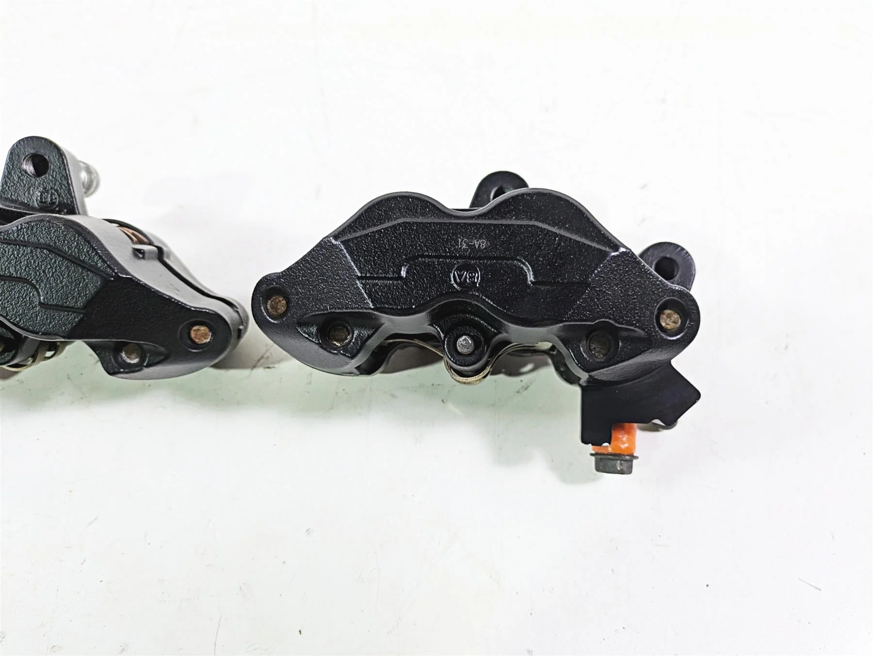 2018 Indian Chieftain Limited Front Brake Caliper Set 1912390 1912391 - Image 11
