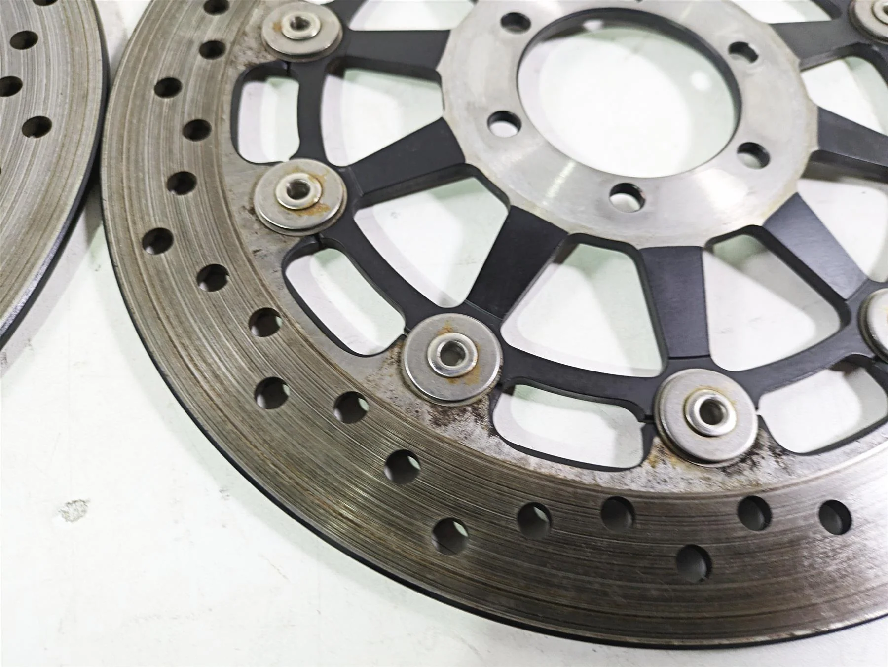 2018 Indian Chieftain Limited Front Brake Disc Rotor Set 1911624 - Image 9