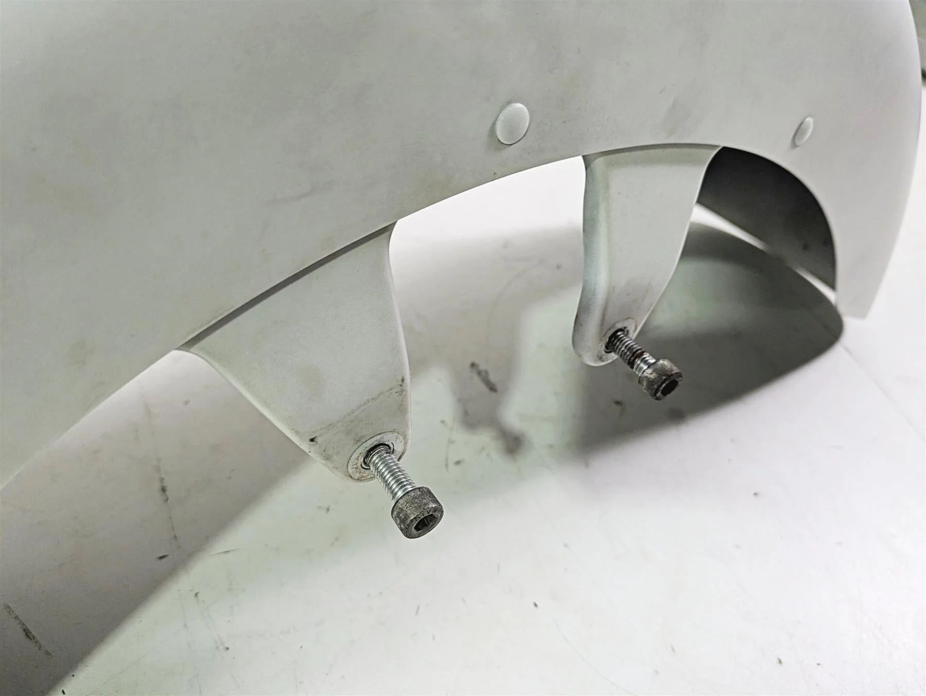 2018 Indian Chieftain Limited Front Fender & Headress 1023049 - Image 7