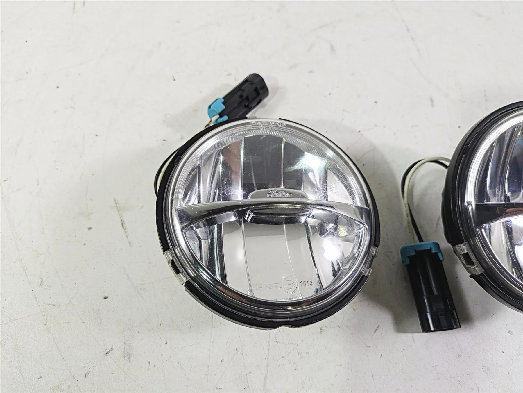 2018 Indian Chieftain Limited Front Fog Spot Light Lamp Lens Set 2412962 - Image 6