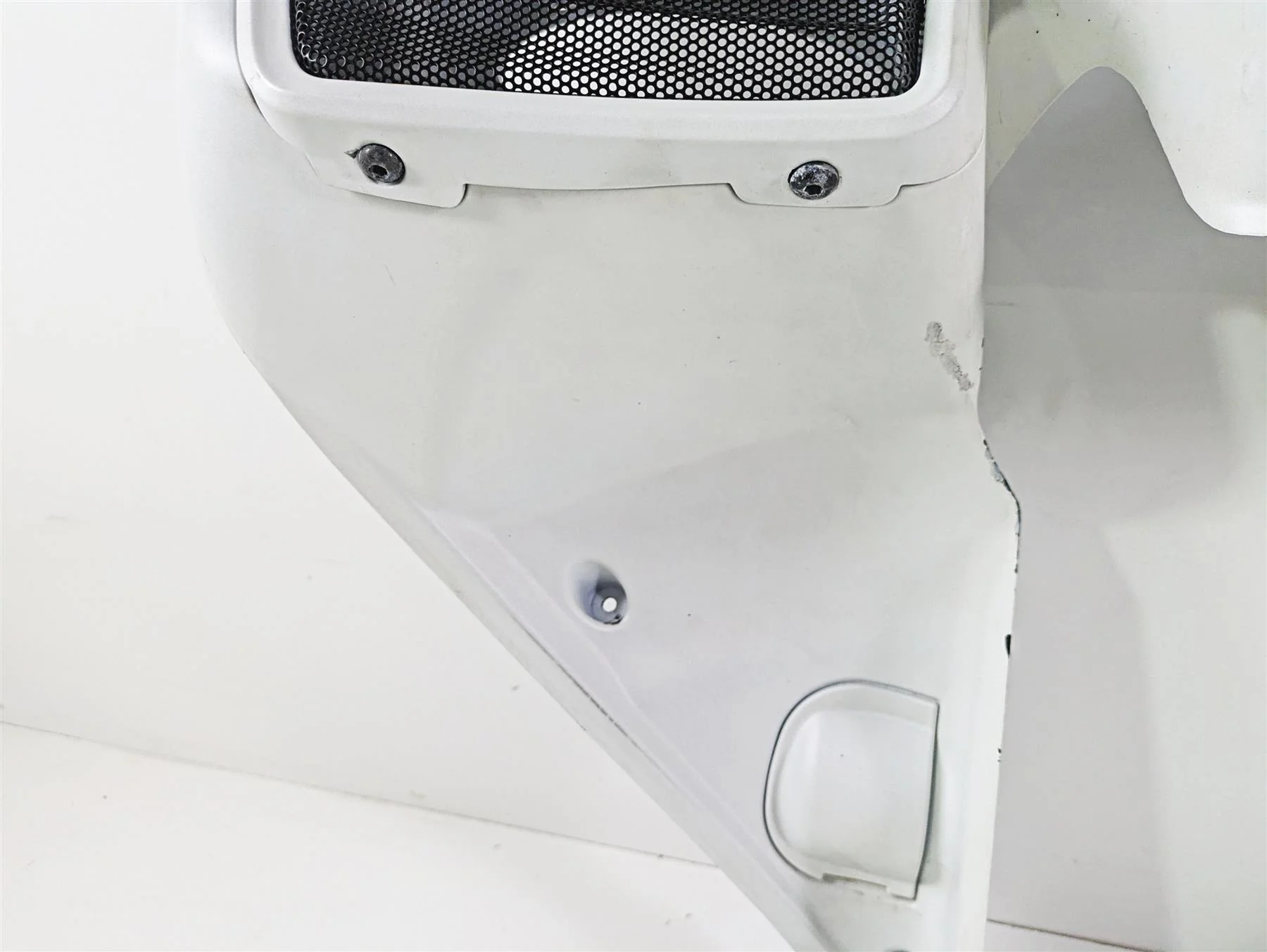 2018 Indian Chieftain Limited Front Nose Inner Fairing Cover Speaker 5452568 - Image 8