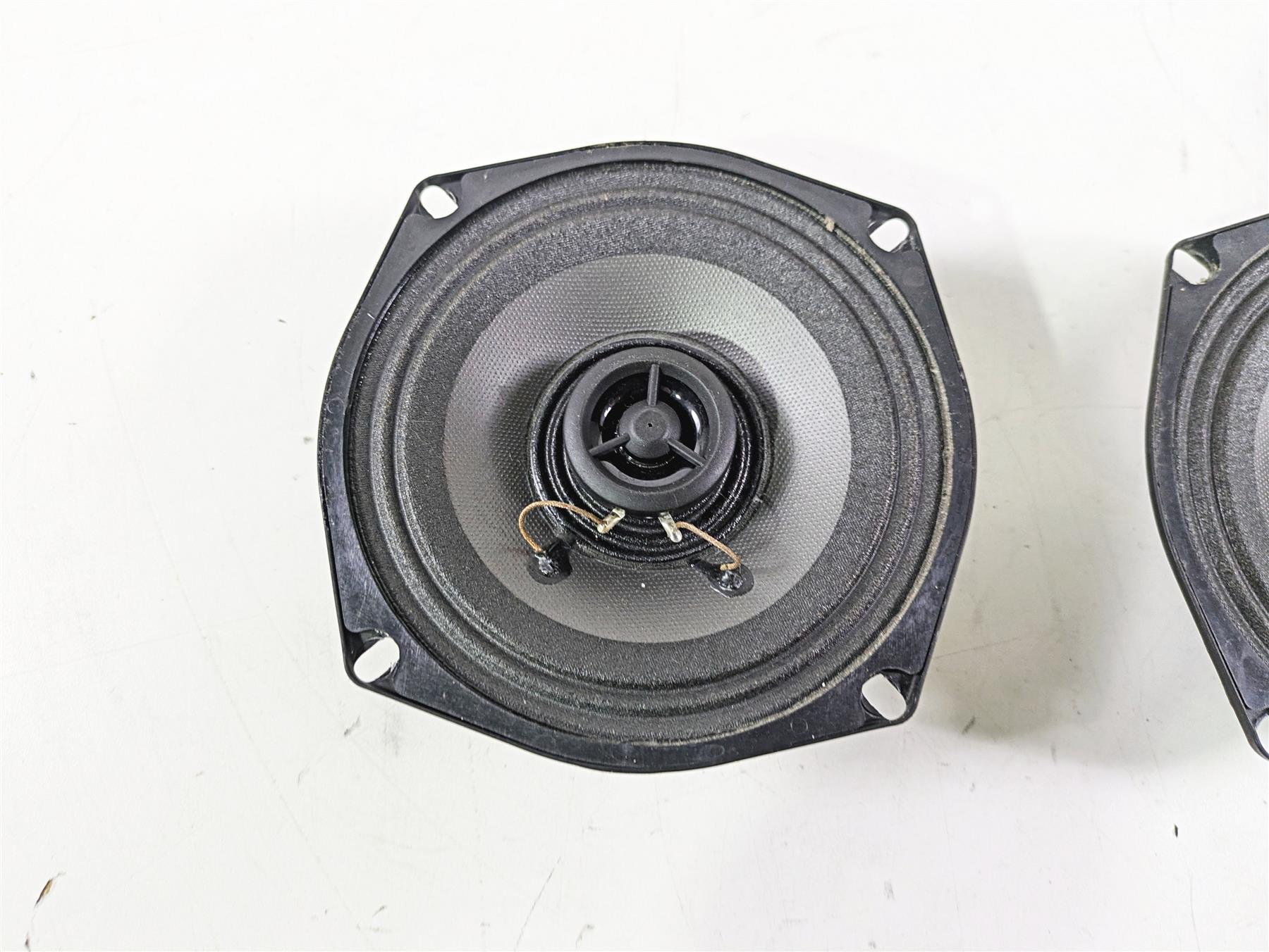 2018 Indian Chieftain Limited Front Speaker Set 4014259 - Image 5