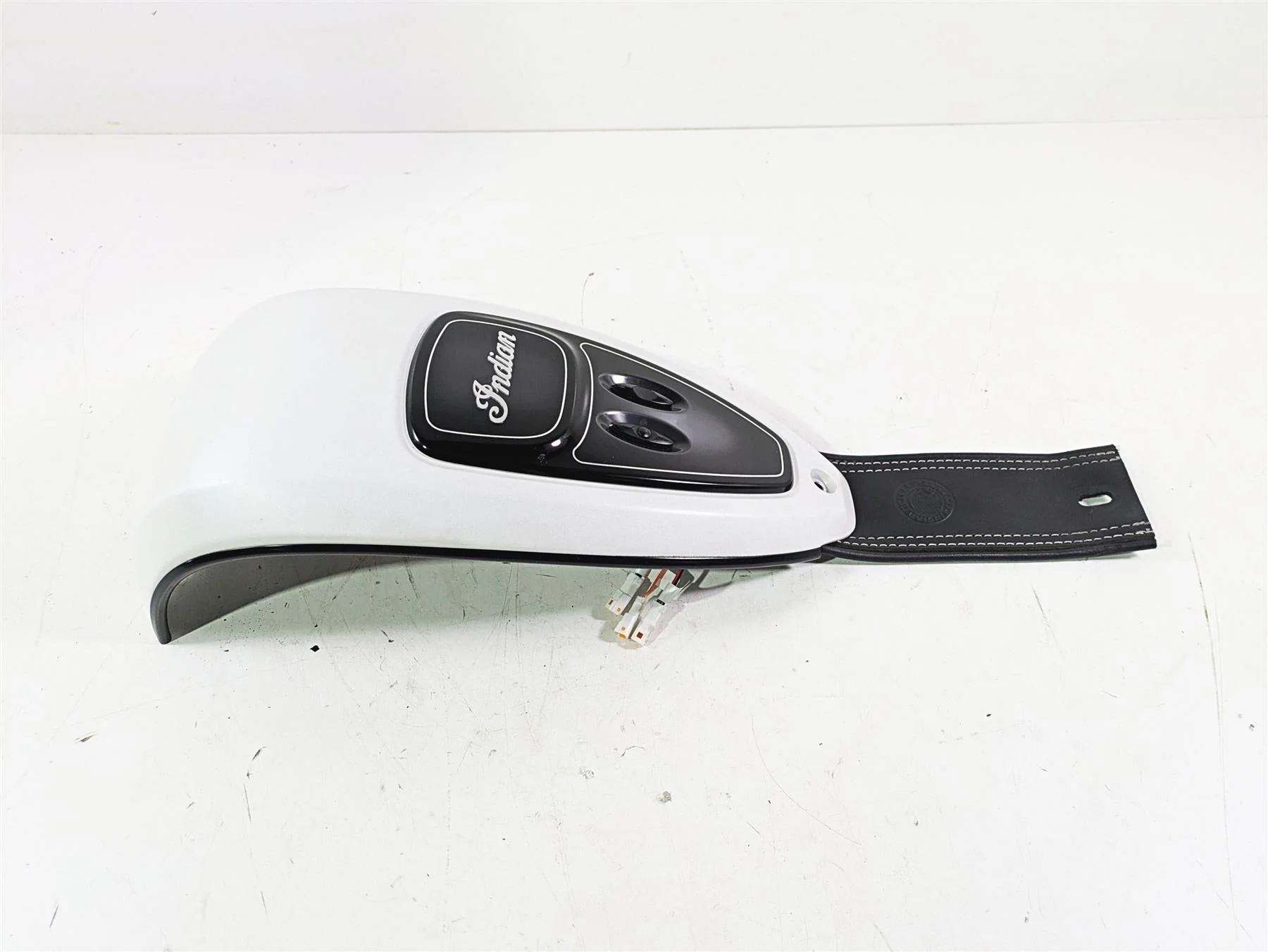 2018 Indian Chieftain Limited Fuel Gas Tank Cover Fairing Cowl & Knobs 5633653