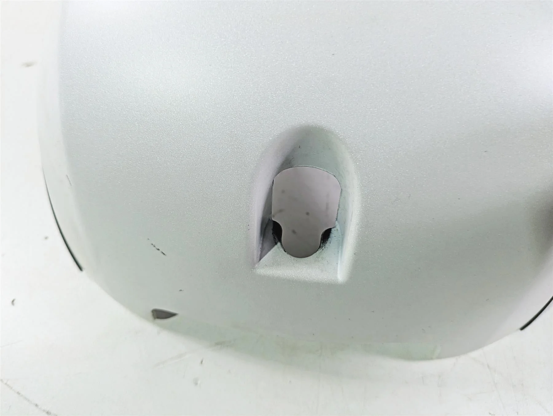 2018 Indian Chieftain Limited Fuel Gas Tank Cover Fairing Cowl & Knobs 5633653 - Image 7