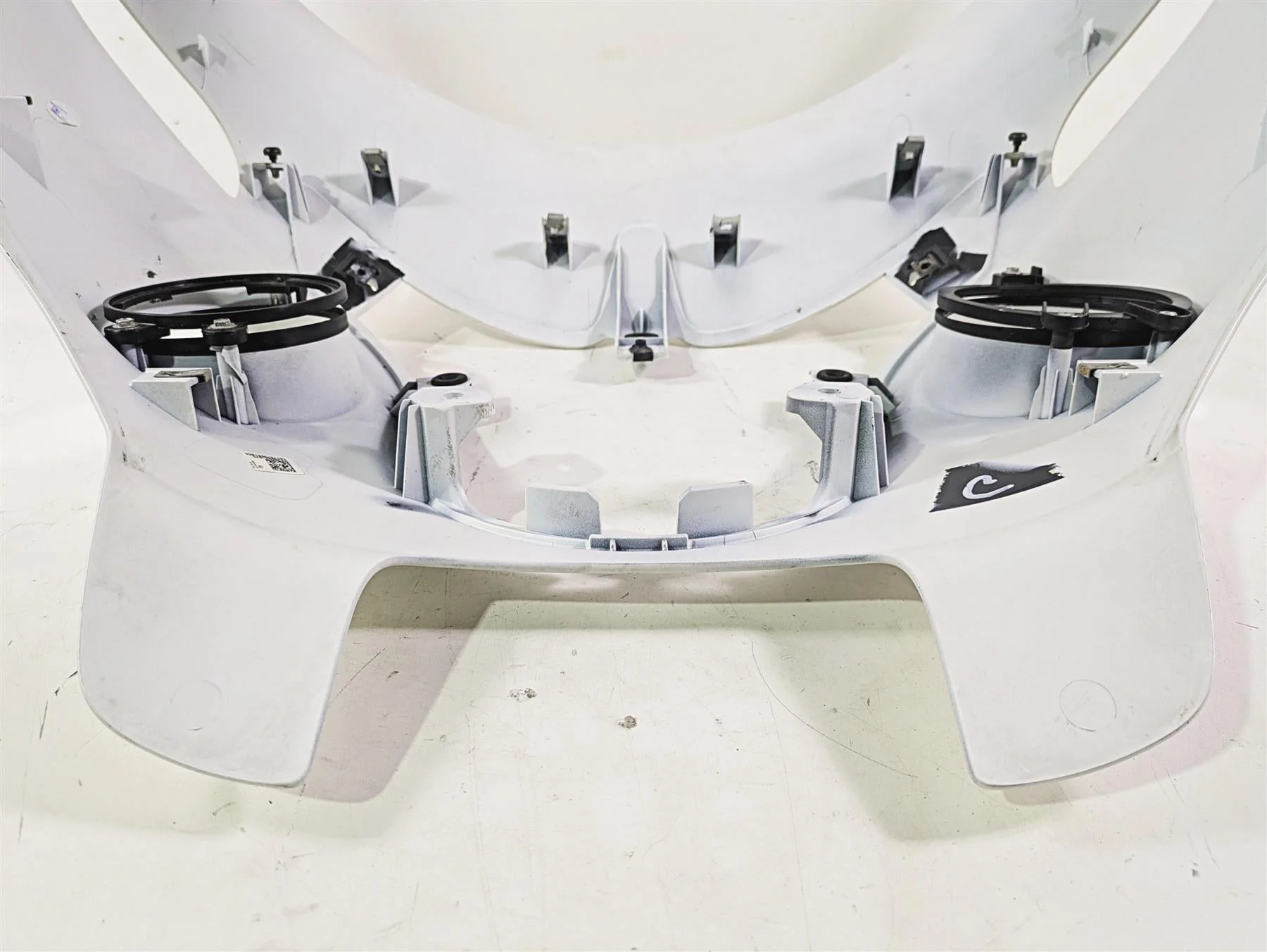 2018 Indian Chieftain Limited Outer Front Nose Fairing Cover Pearl White 5439882 - Image 12
