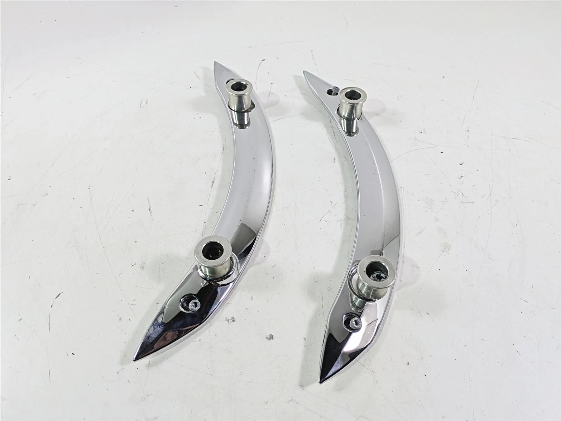 2018 Indian Chieftain Limited Rear Chrome Fender Struts Braces 5139599 5139598