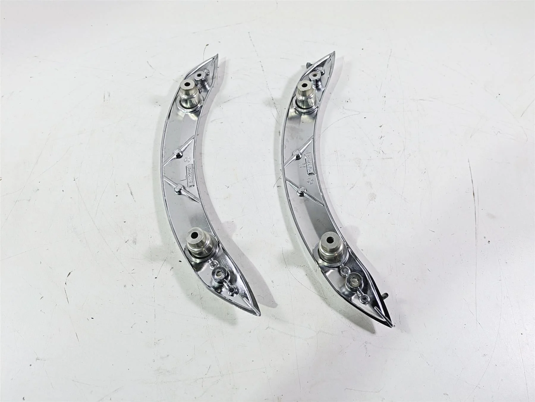 2018 Indian Chieftain Limited Rear Chrome Fender Struts Braces 5139599 5139598 - Image 10